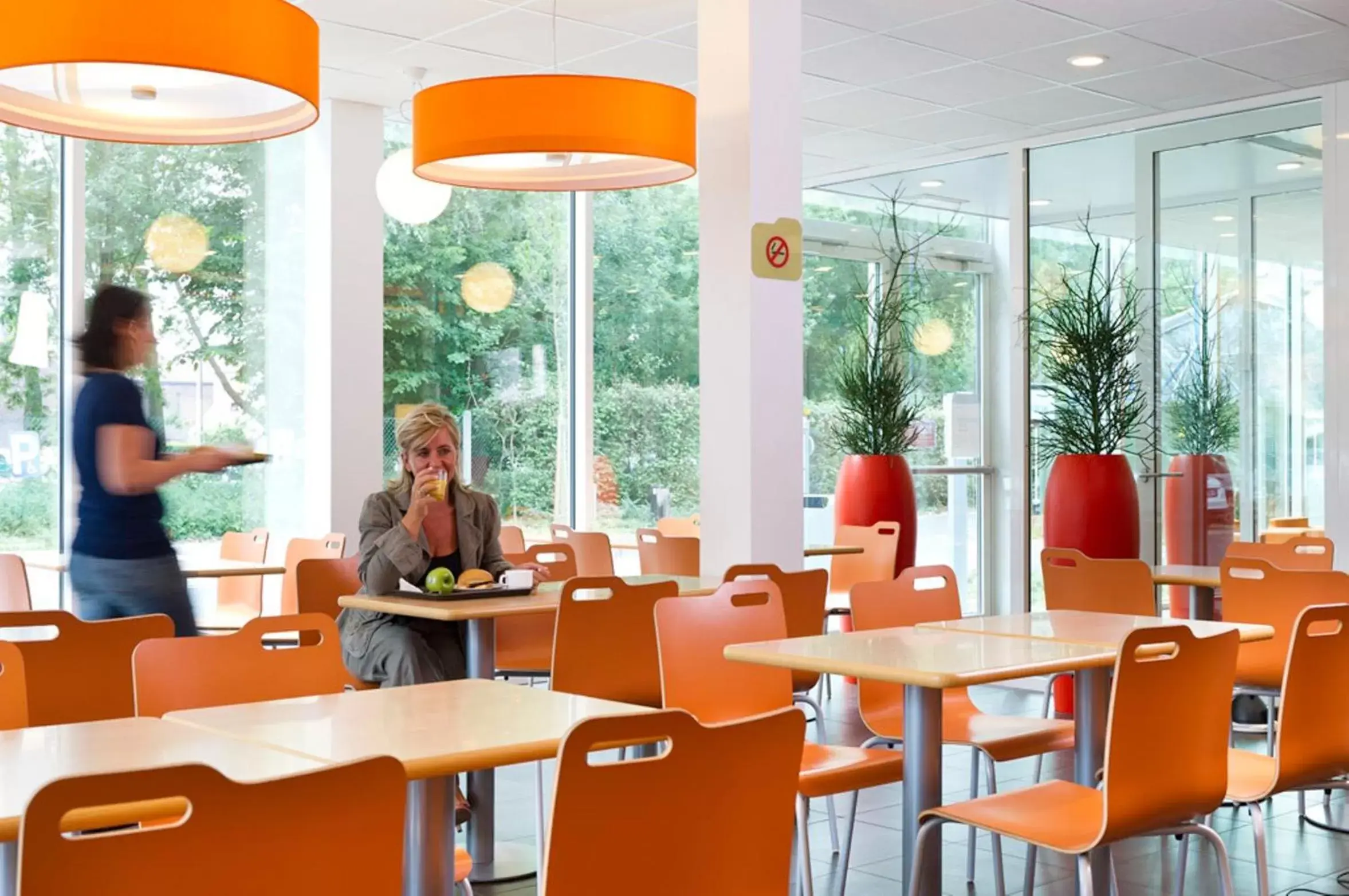 Restaurant/Places to Eat in ibis Budget Brussels South Ruisbroek