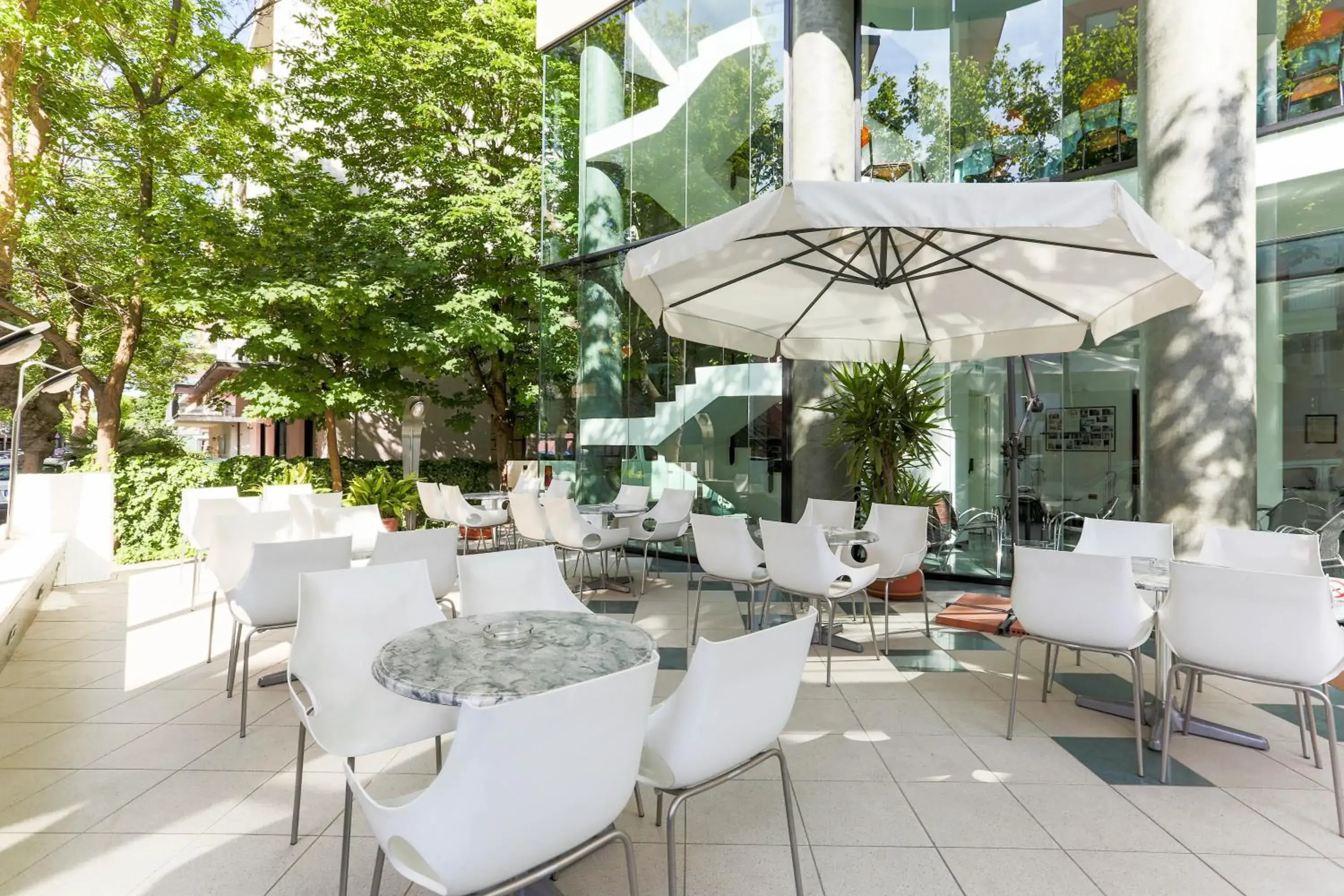 Patio, Restaurant/Places to Eat in Hotel Ali d'Oro