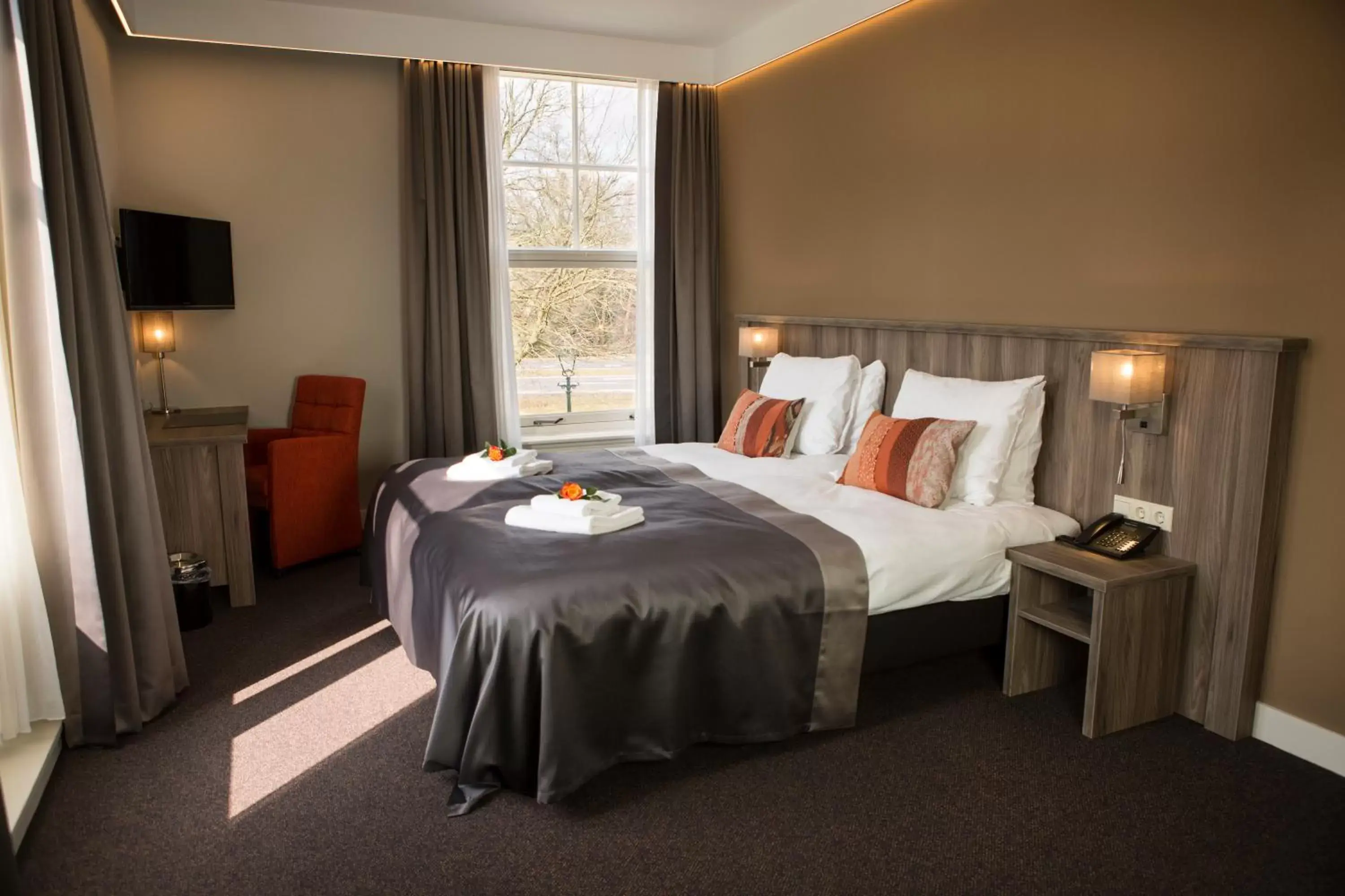 Photo of the whole room, Bed in Landgoed Hotel & Restaurant Carelshaven