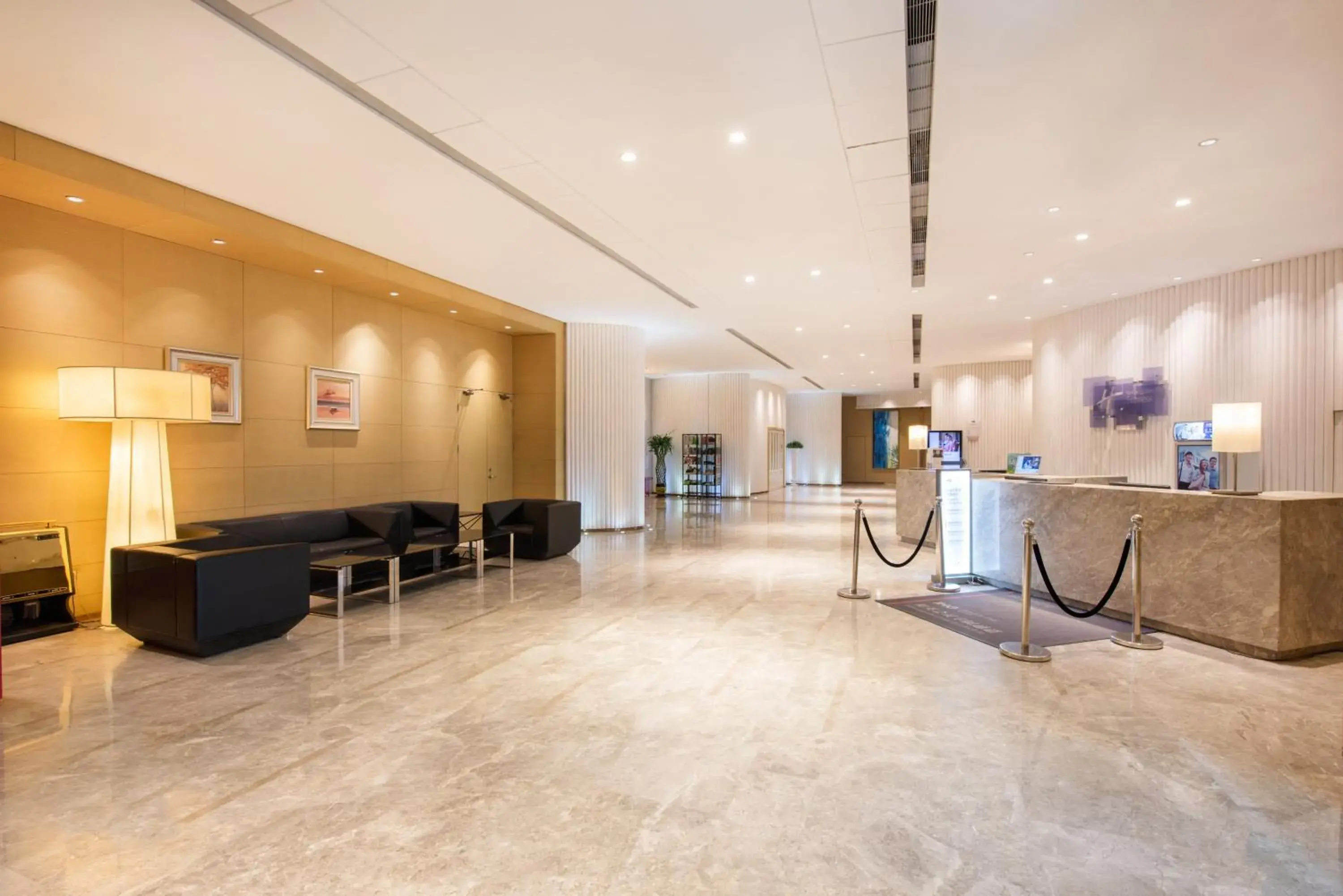 Property building, Lobby/Reception in Holiday Inn Express Shenyang Golden Corridor, an IHG Hotel