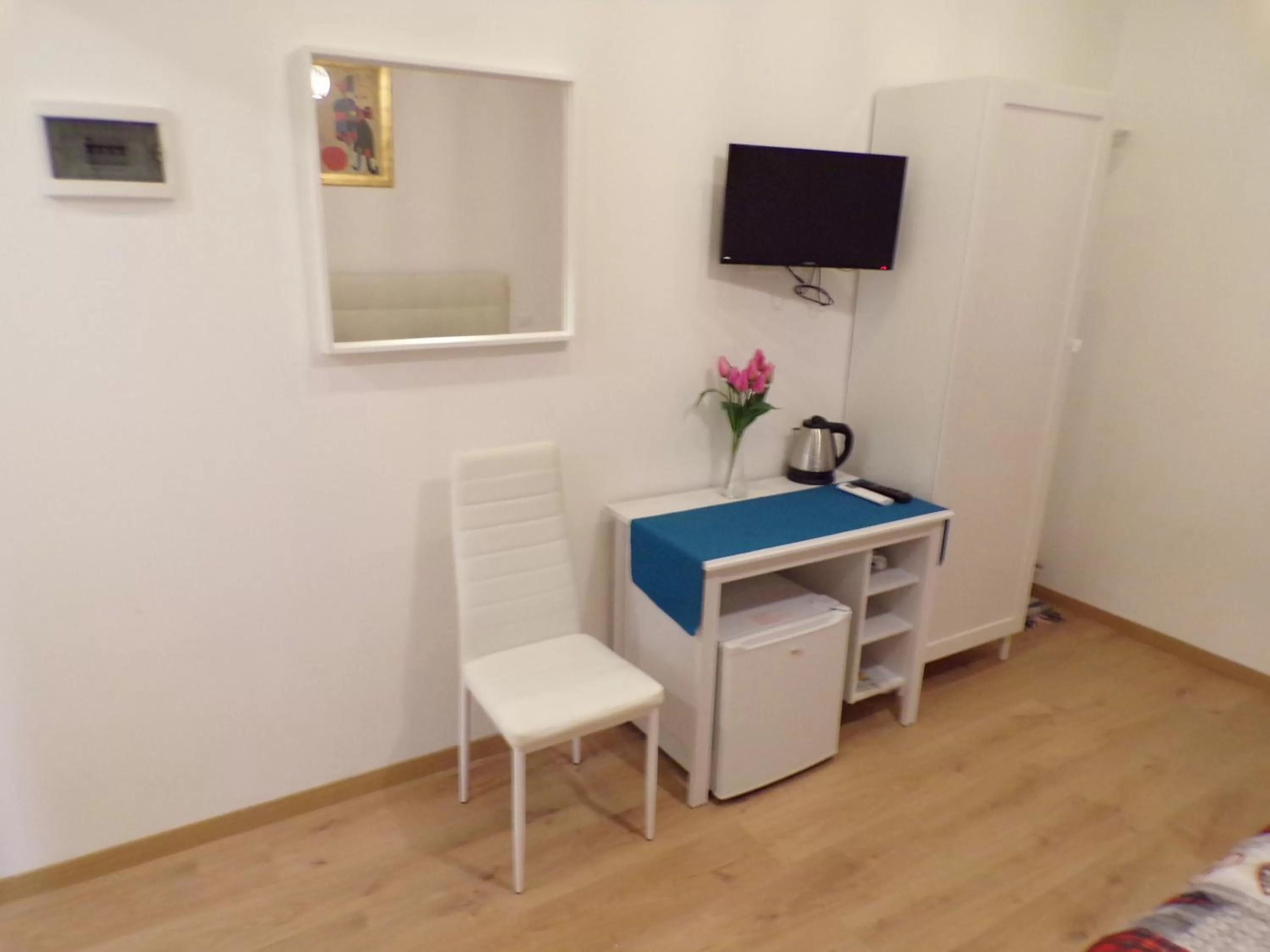 TV/Entertainment Center in Casa Venier