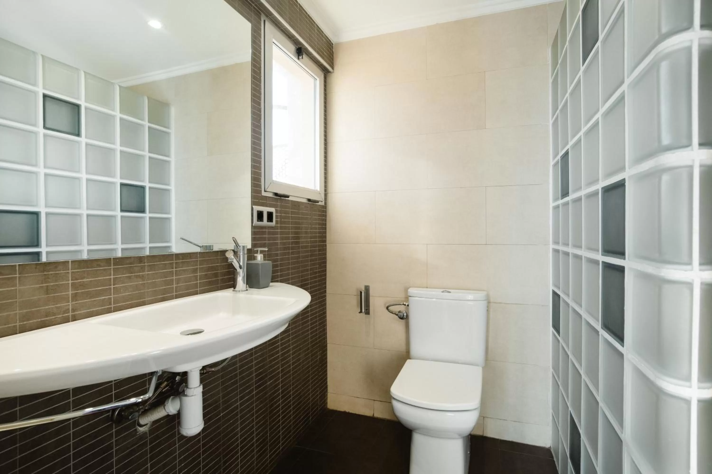 Bathroom in Hotel El Cid