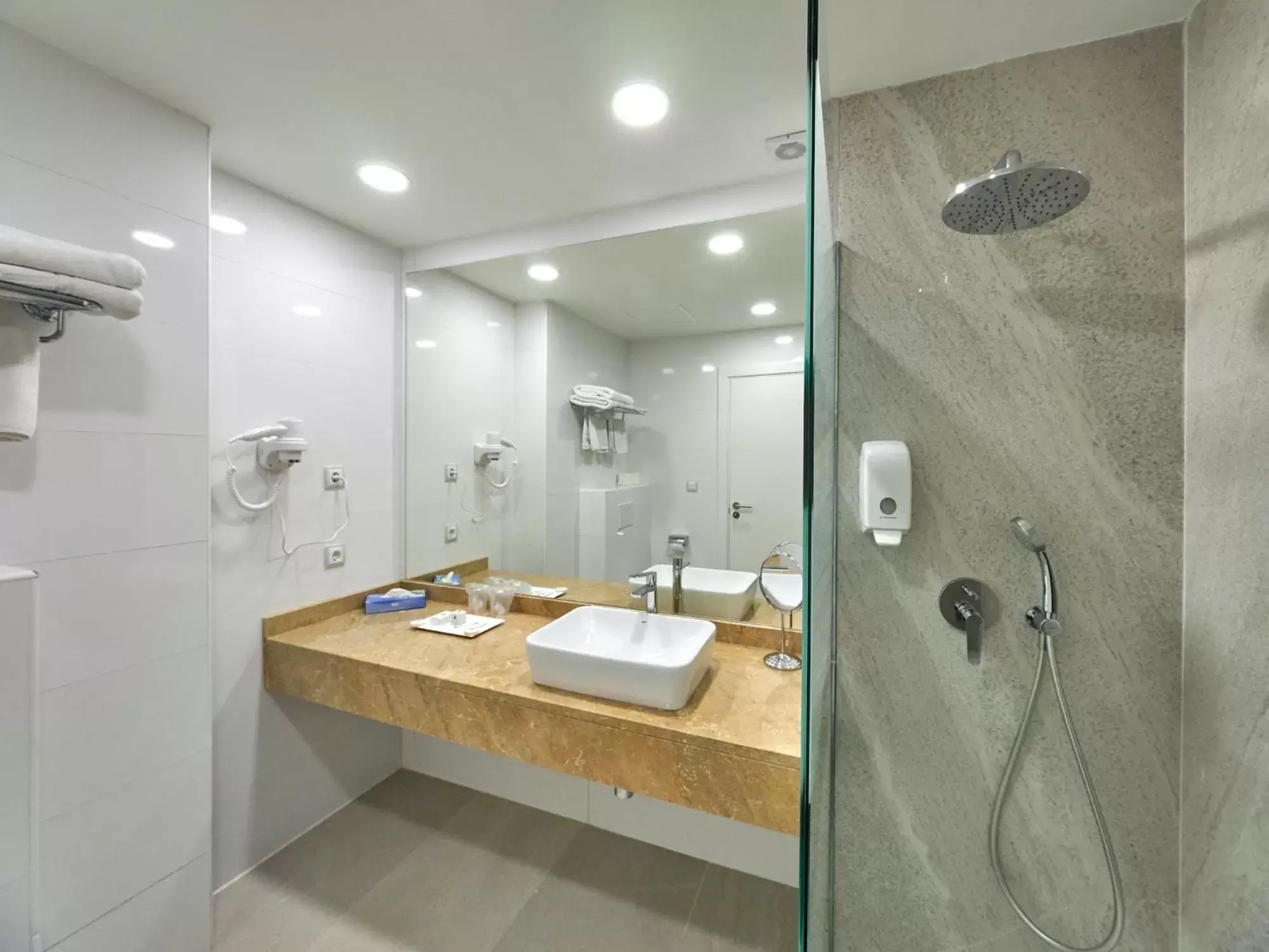 Shower, Bathroom in Aparthotel y Hotel Paguera Beach