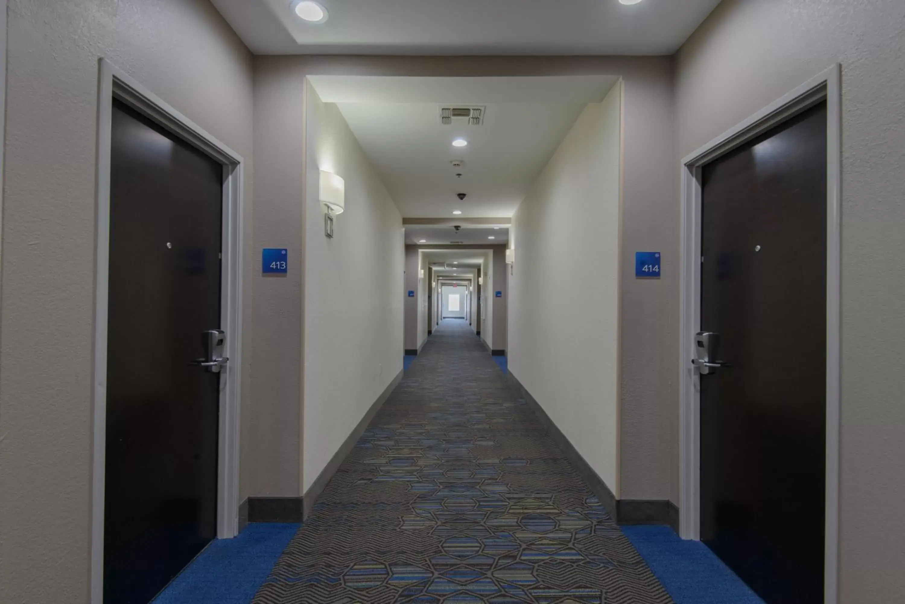 Decorative detail in Holiday Inn Express & Suites Corpus Christi, an IHG Hotel