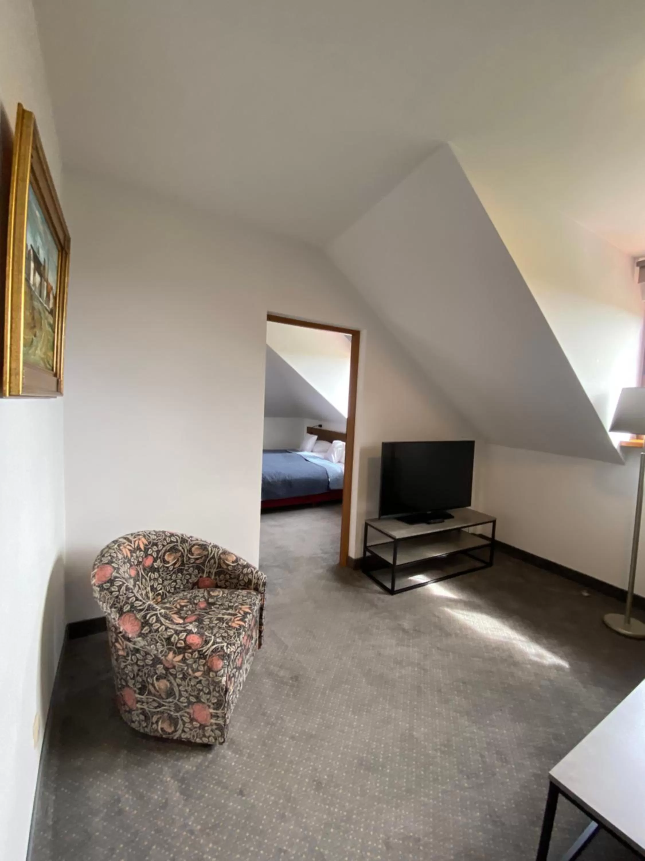 HOTEL CICHA WODA NIEPORĘT