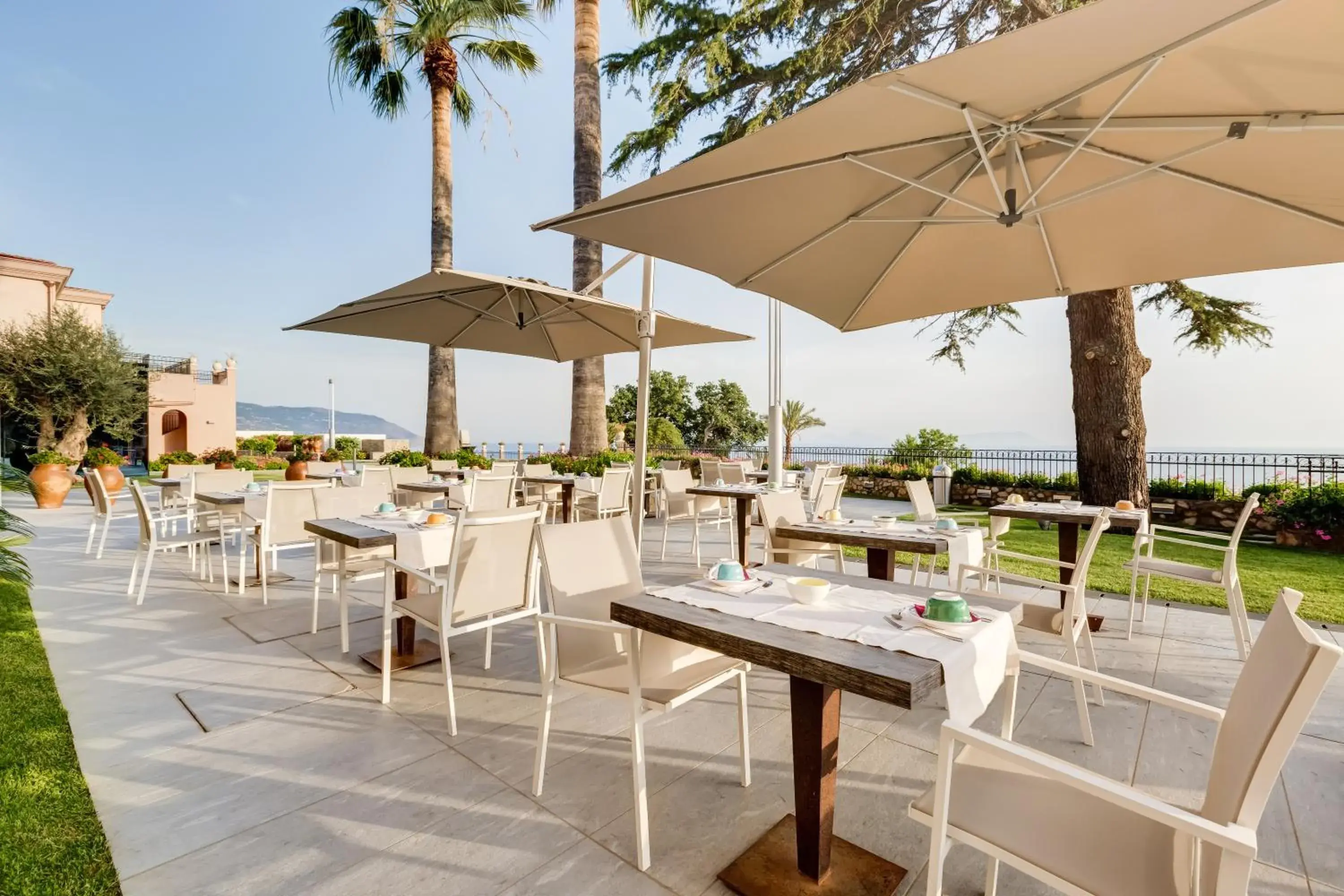 Patio, Restaurant/Places to Eat in Best Western Plus Hotel Terre di Eolo