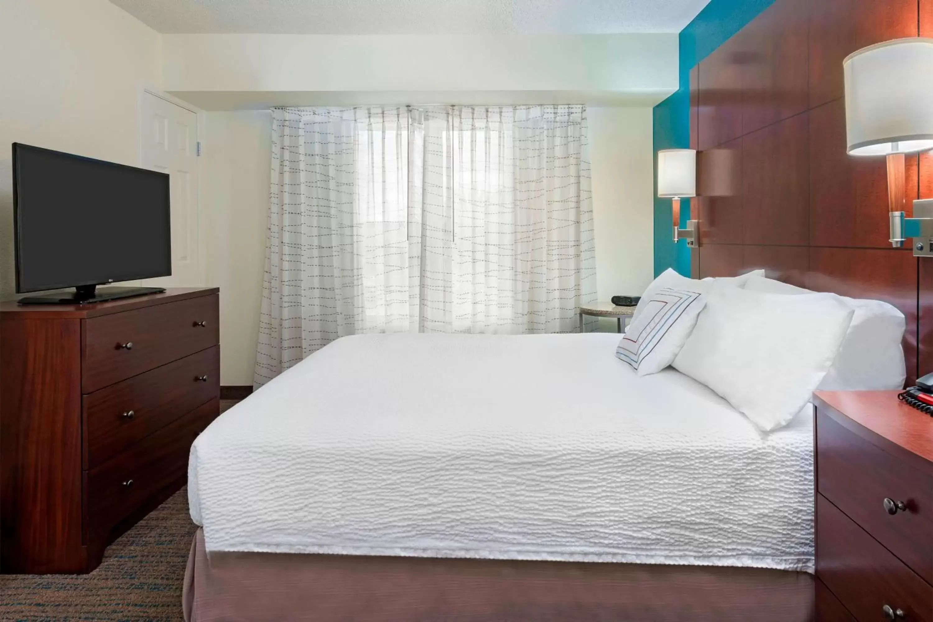 Bedroom, Bed in Residence Inn by Marriott Fort Myers