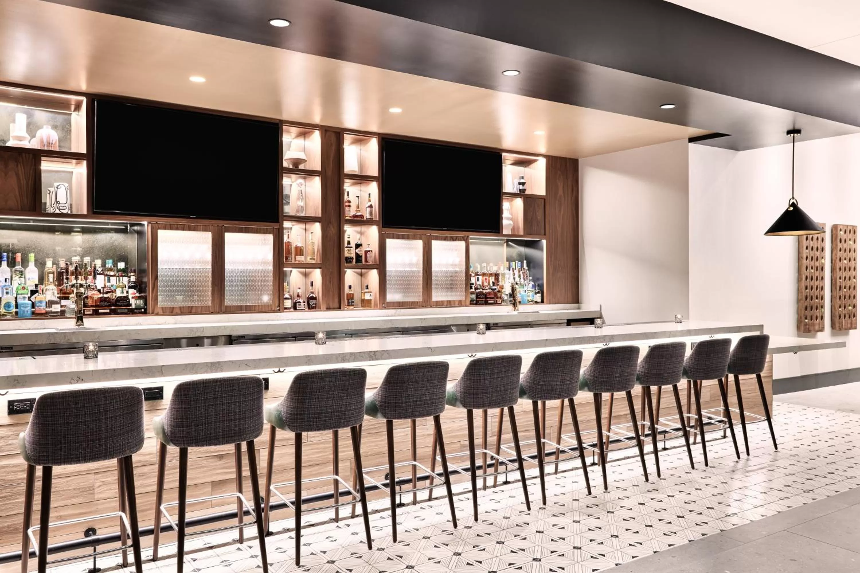 Lounge or bar in Hyatt Place Phoenix/Downtown