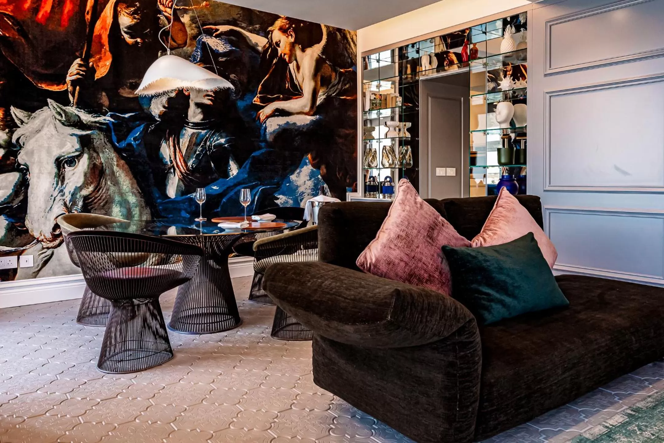 Living room in Iniala Harbour House