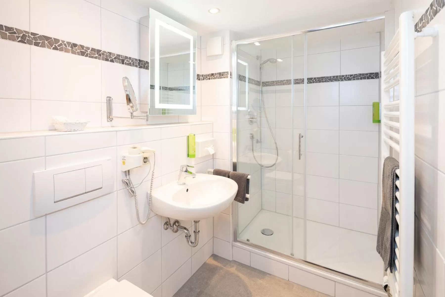 Bathroom in Familien- und Wellnesshotel "Viktoria"