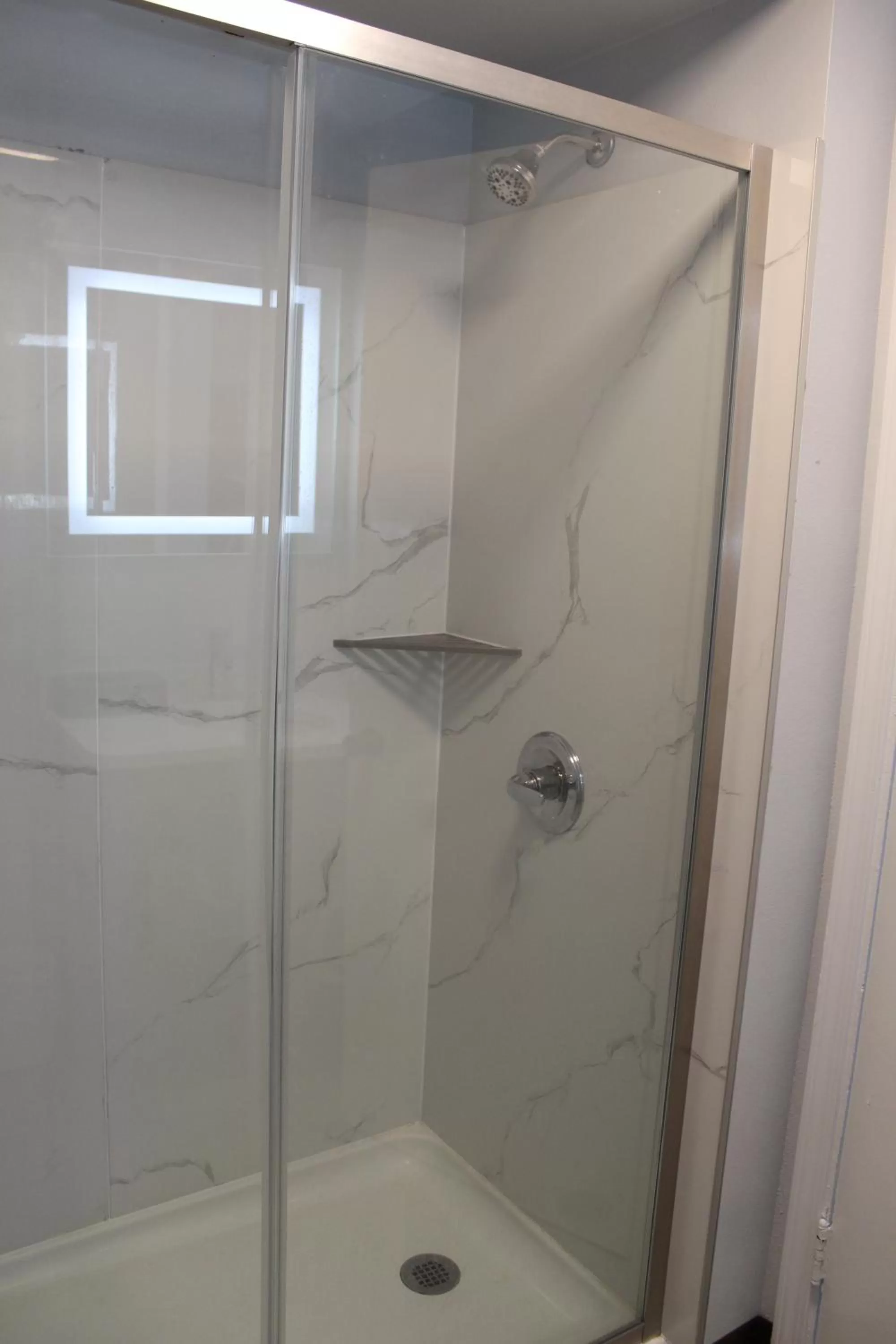 Shower in Quality Inn - On The Lake Clarksville-Boydton