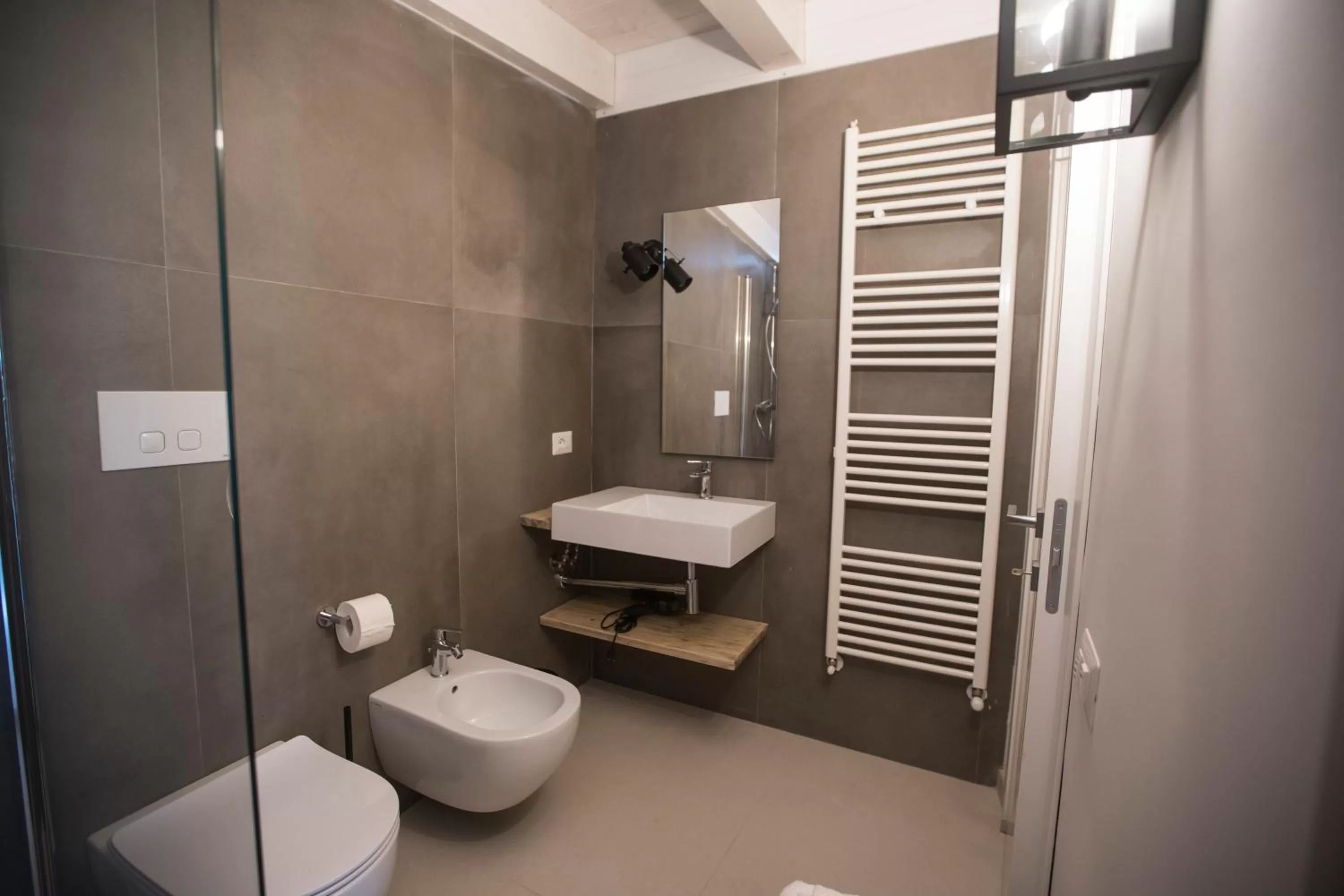Bathroom in Albergo Diffuso Dimora Rossi B&B