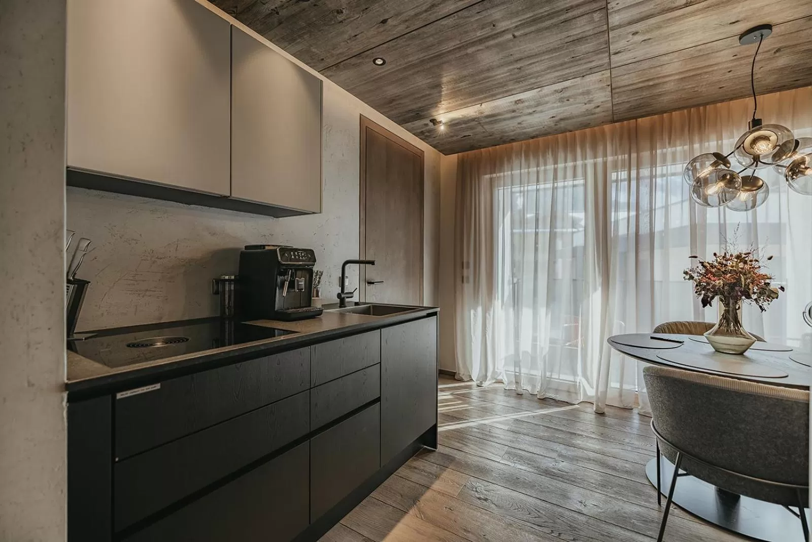 Coffee/tea facilities in The Black Eagle Luxury Appartements