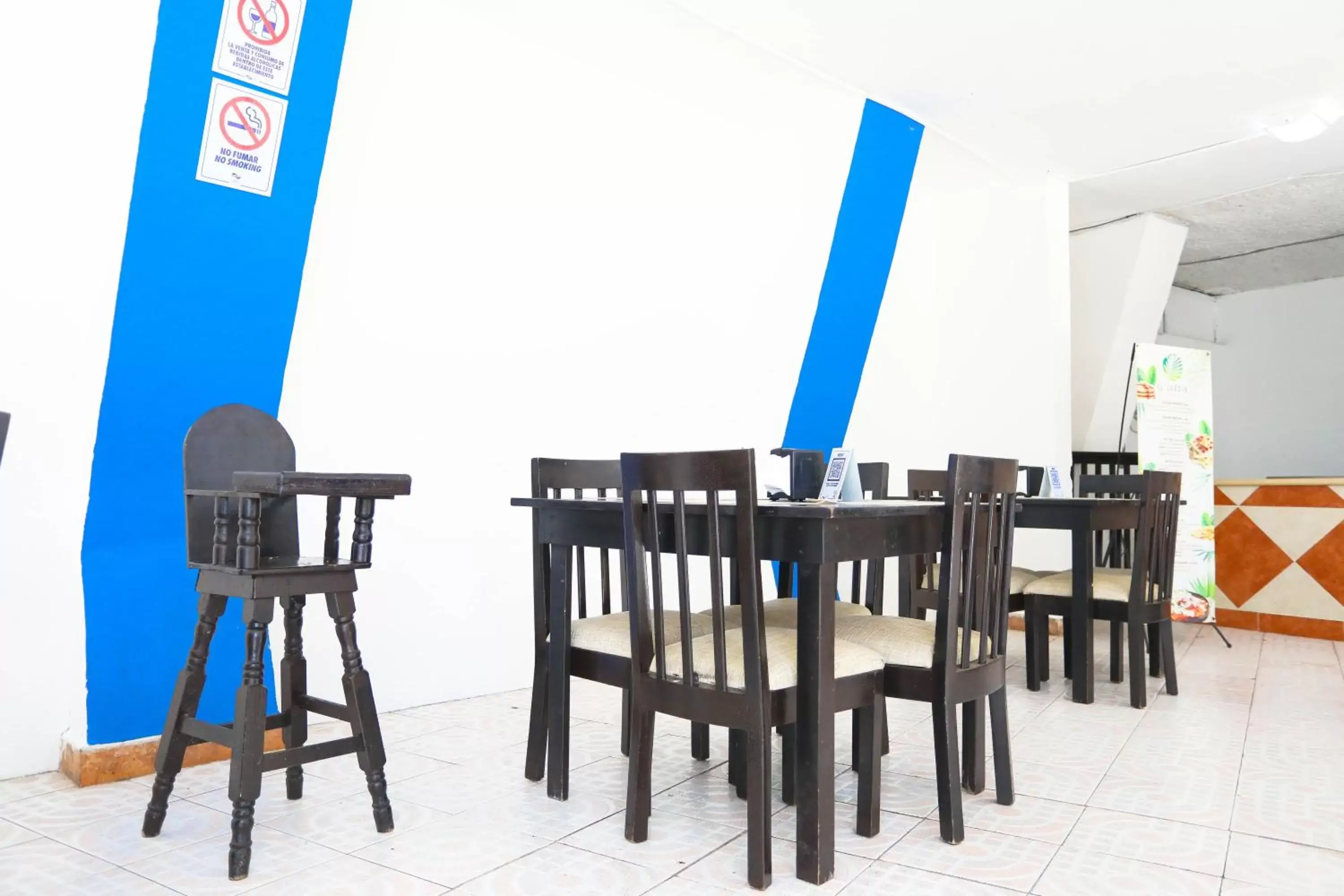 Dining area in Hotel Caribe Internacional Cancun