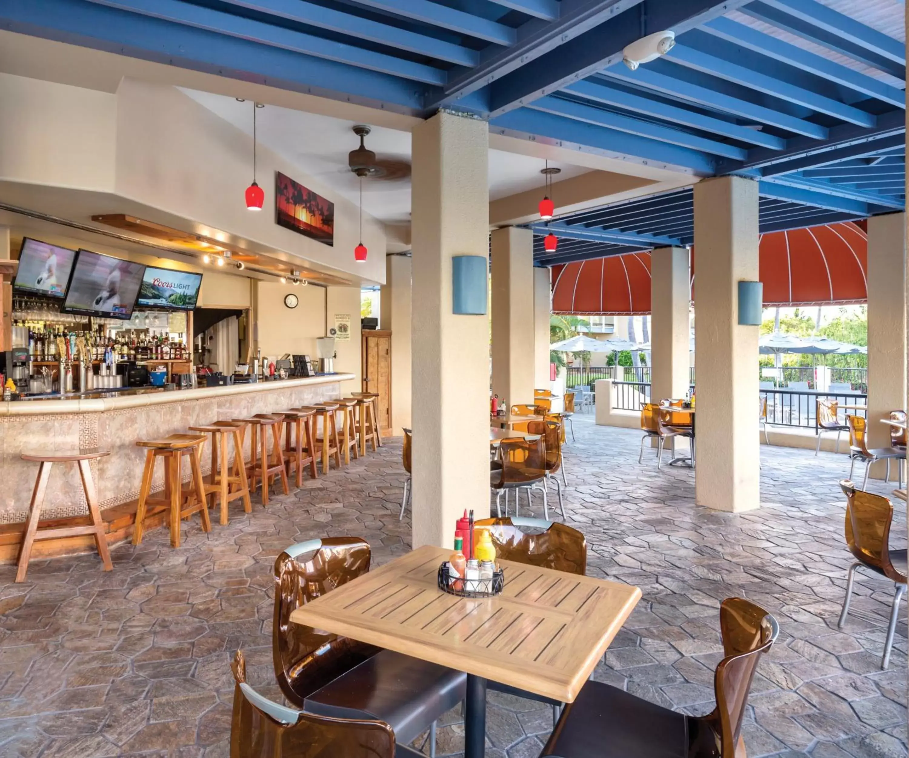 Restaurant/Places to Eat in Kona Coast Resort