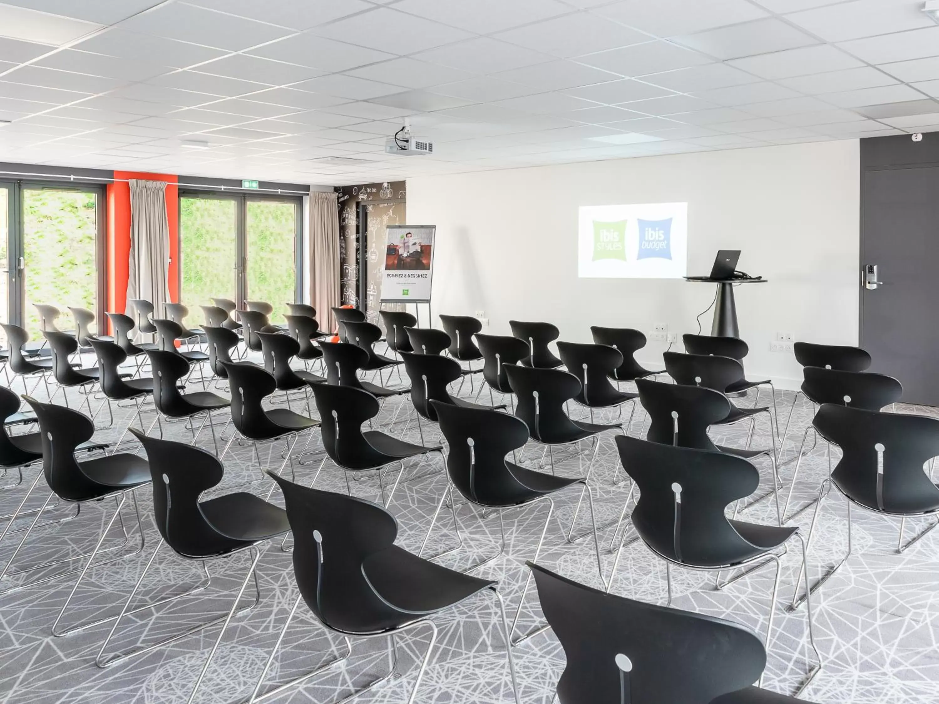 Banquet/Function facilities in Ibis Styles Cognac