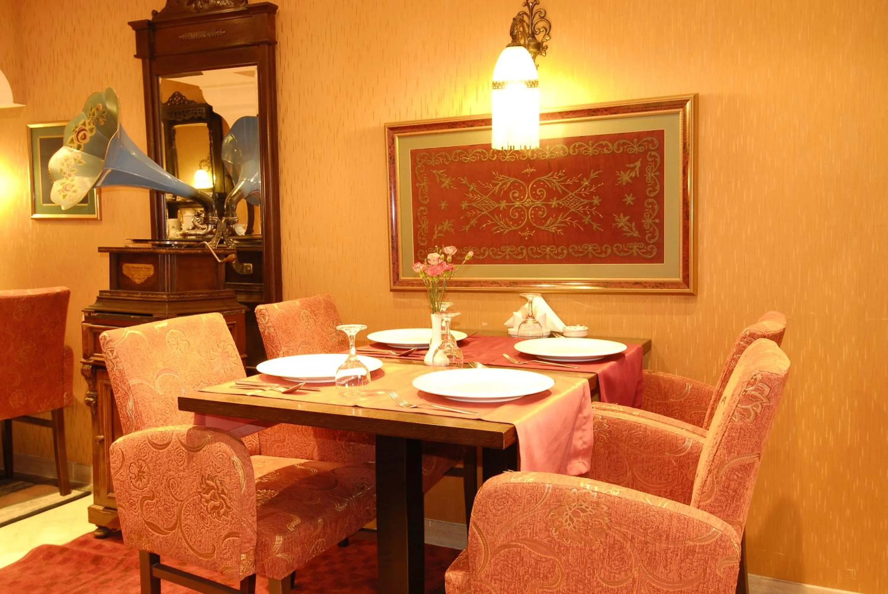 Food in Kybele Hotel