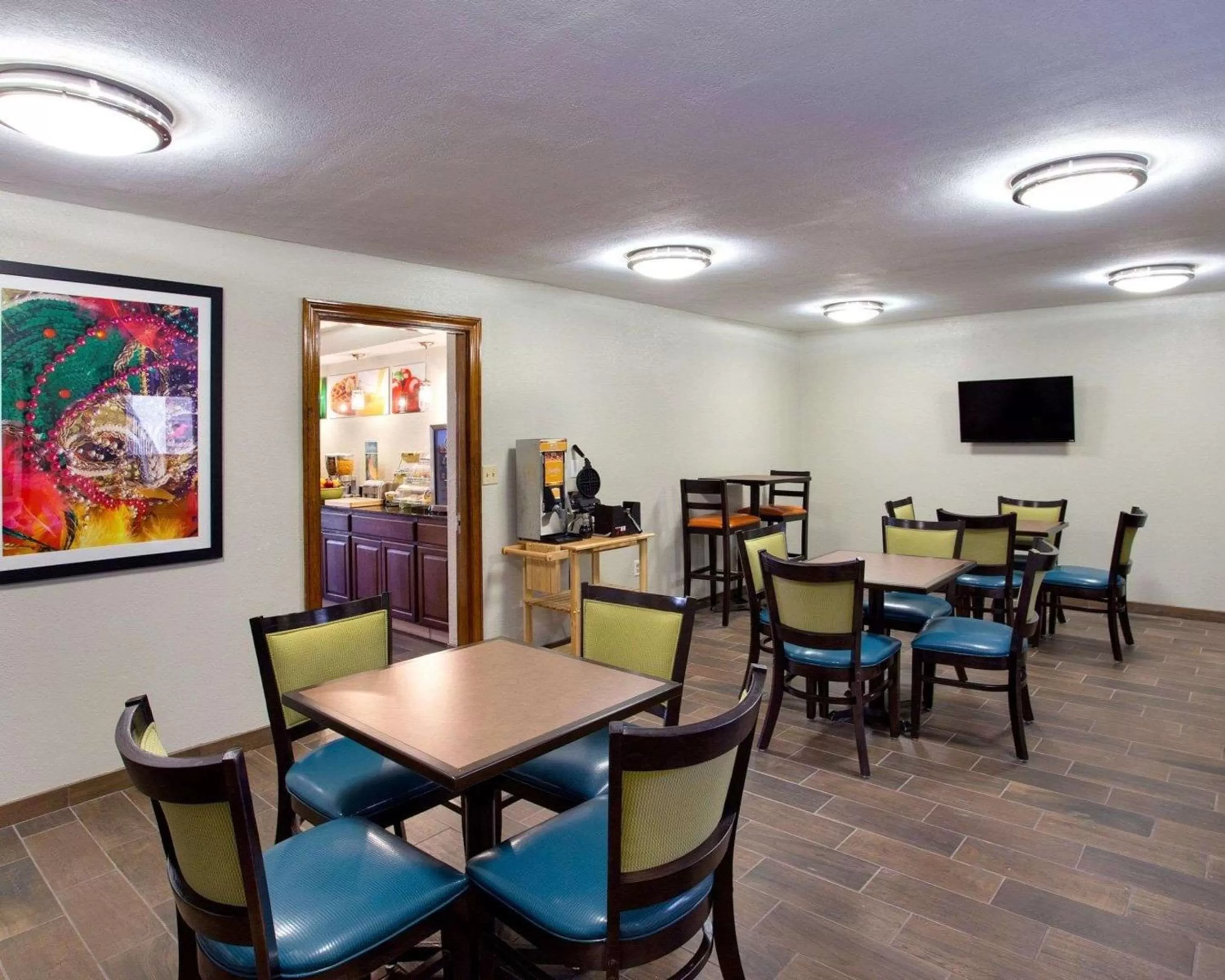 Restaurant/places to eat in Quality Inn Hammond