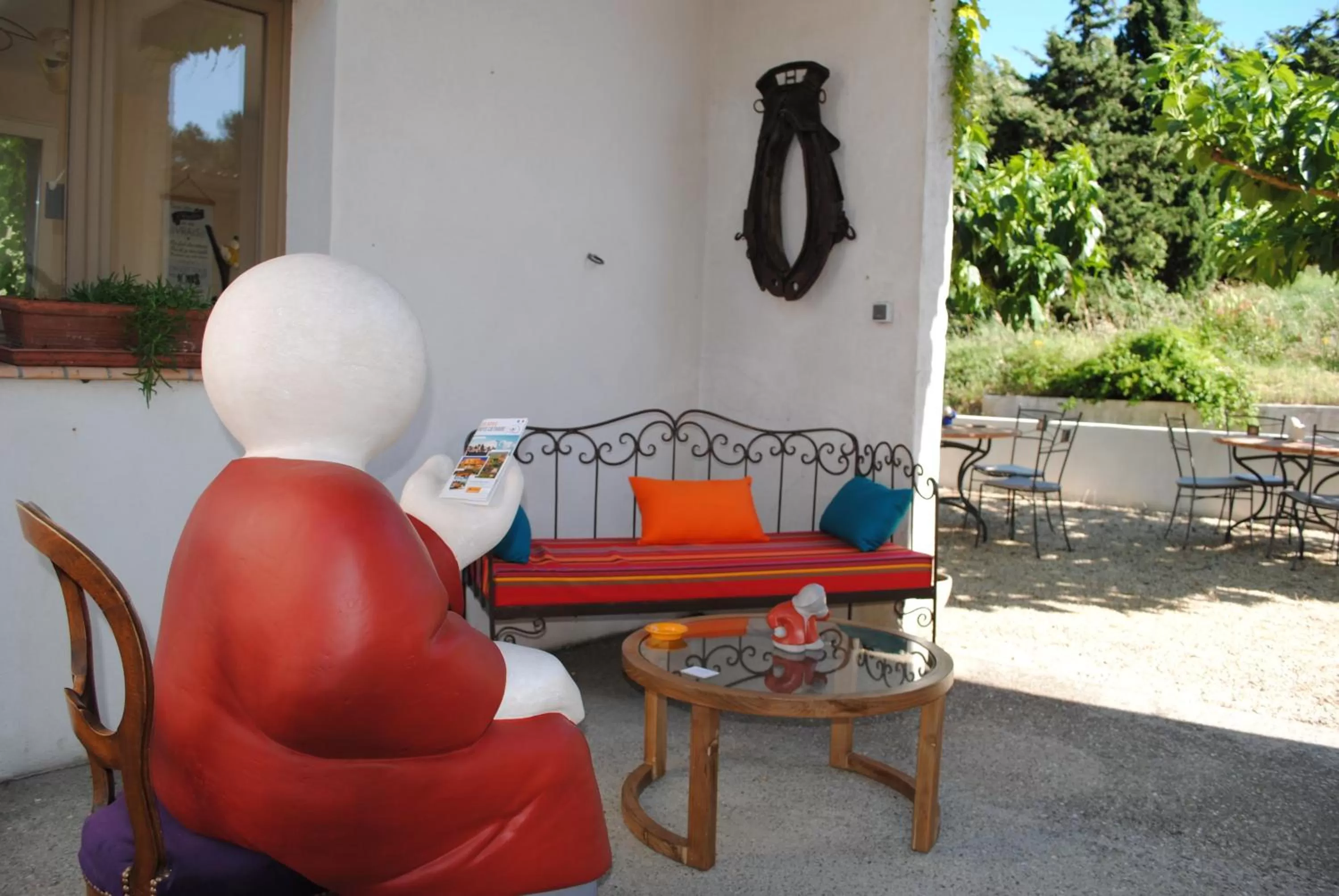 Patio, Seating Area in Chambres d'hôtes & Spa le Relais de la Cavayere