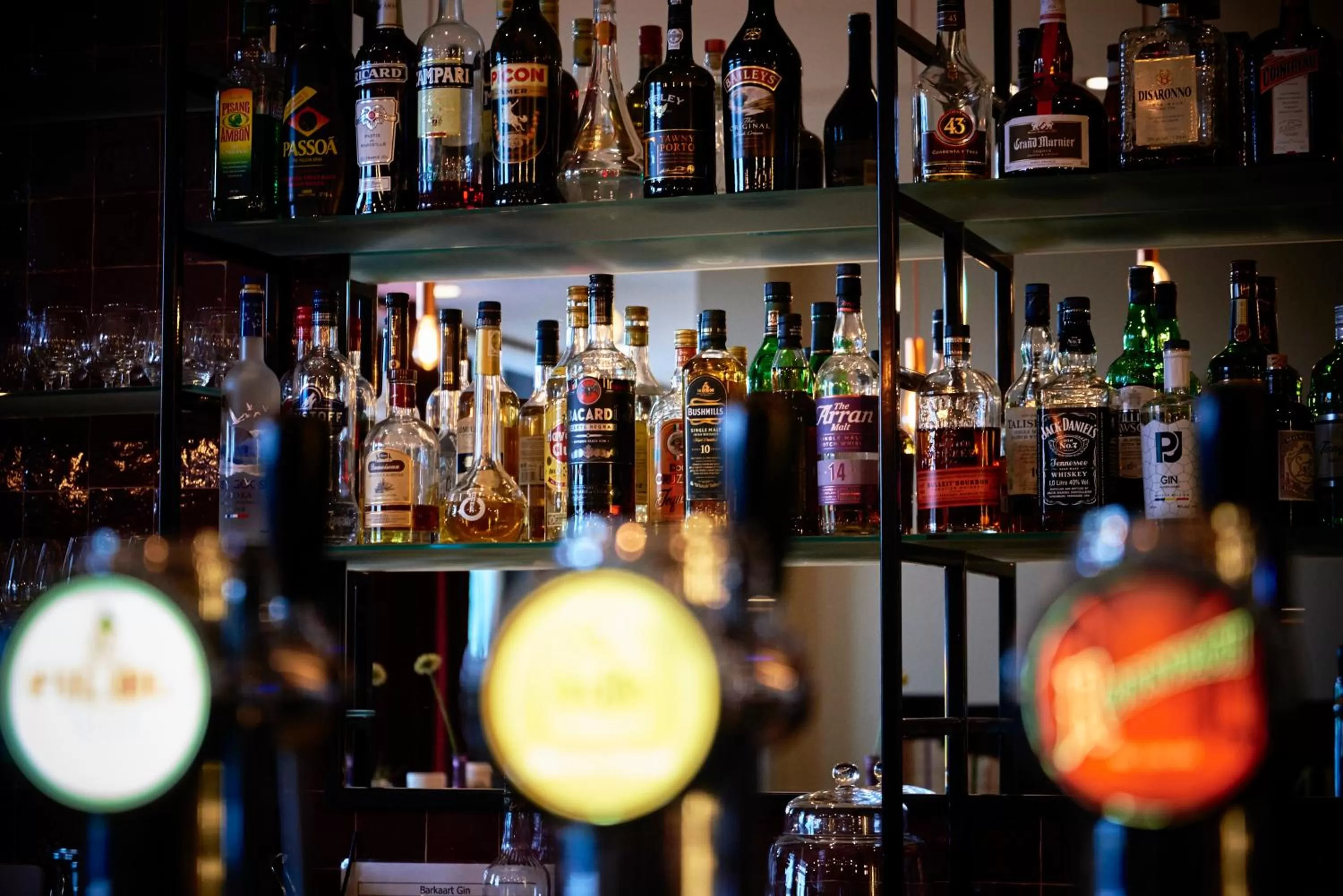 Lounge or bar in Mercure Roeselare