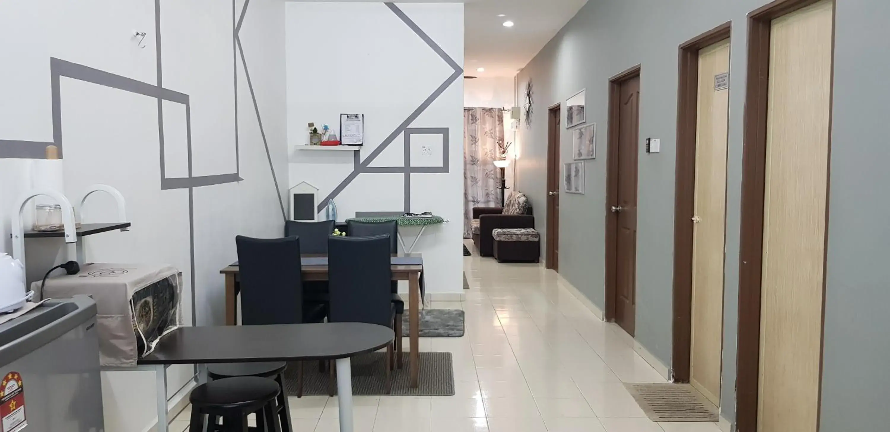 Lounge or bar in Fahaz Lumut Homestay