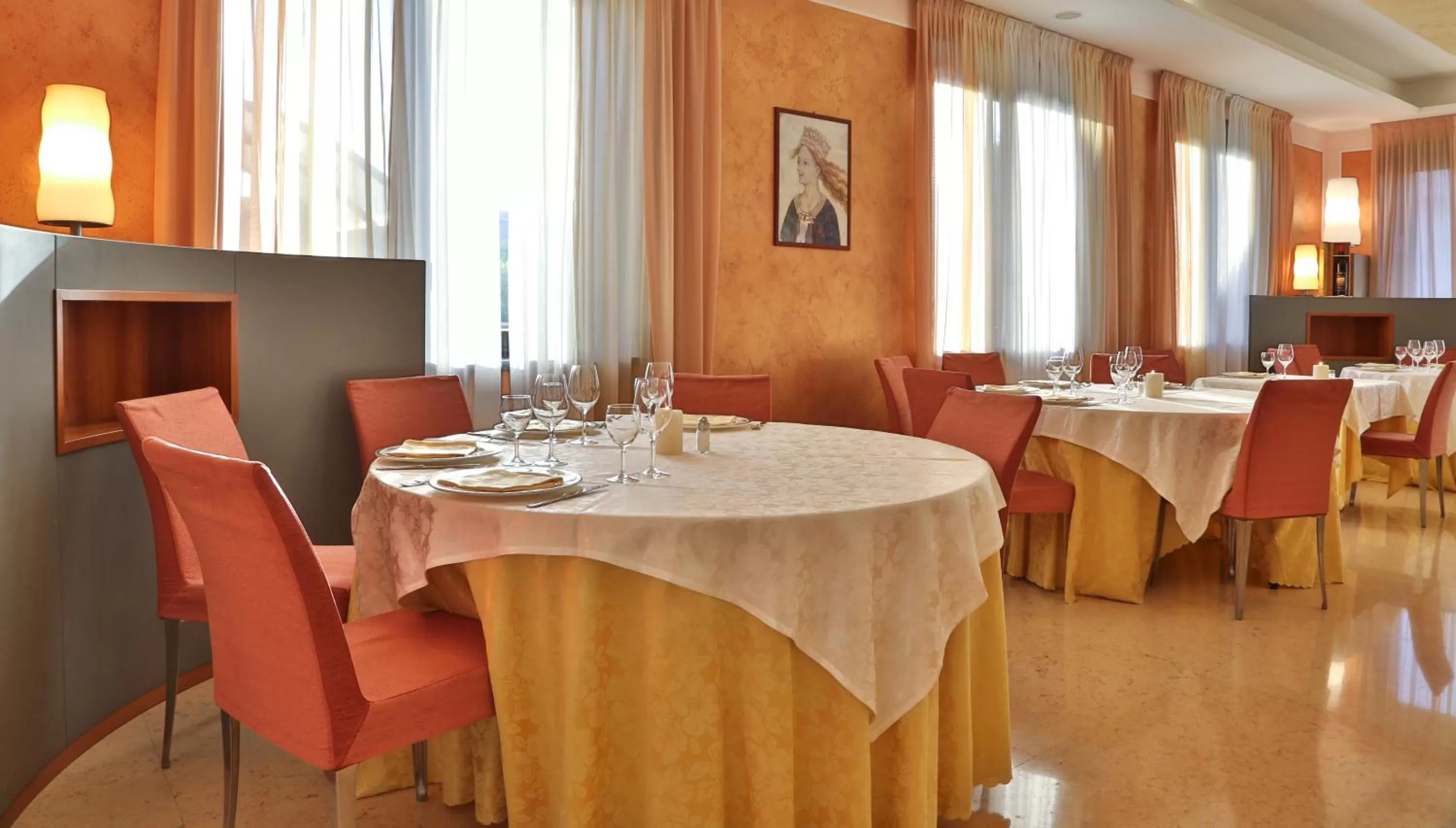 Restaurant/places to eat in Best Western Cavalieri Della Corona