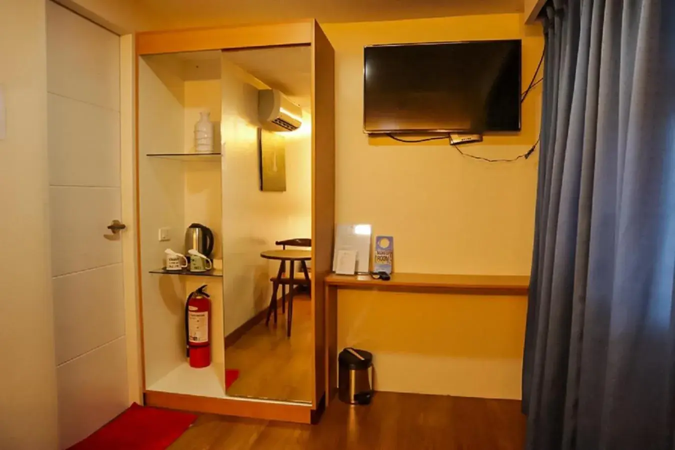 Deluxe Double Room (2 Adults + 1 Child) in Carcar Eco Farm Resorts Deluxe Double Room (2 Adults + 1 Child) in Carcar Eco Farm Resorts