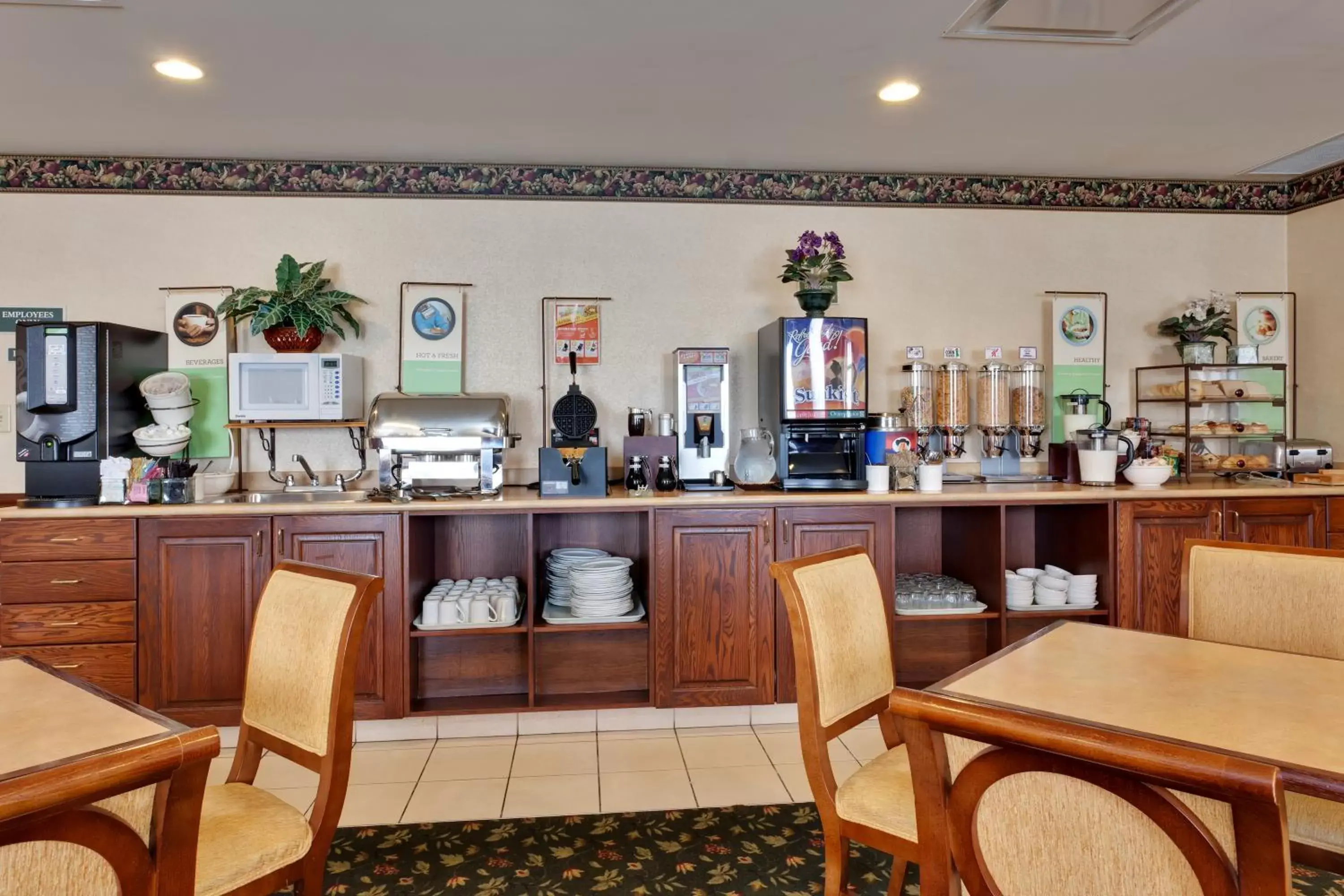 Breakfast, Restaurant/Places to Eat in Country Inn & Suites by Radisson, London South, ON