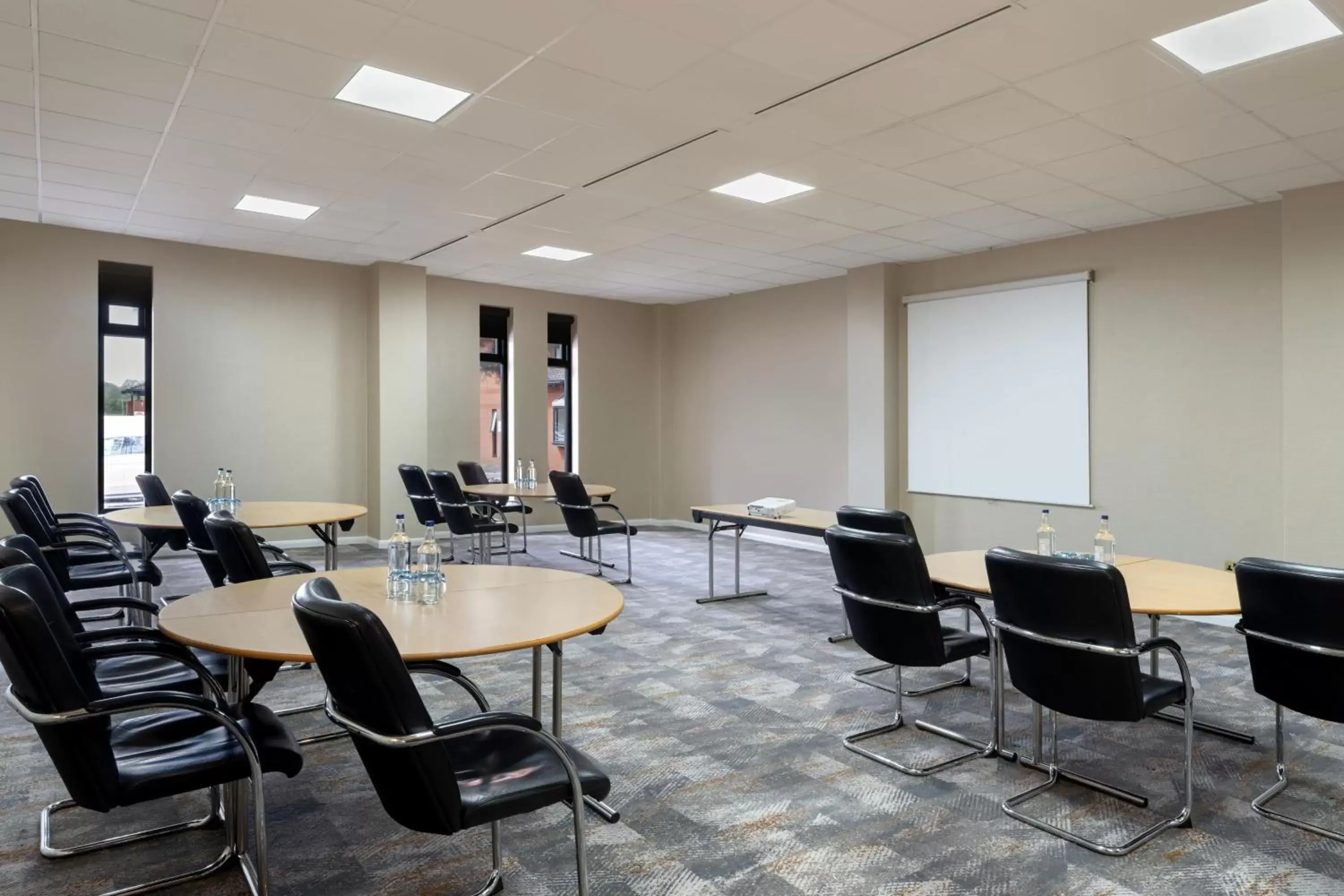 Meeting/conference room in Delta Hotels by Marriott Northampton