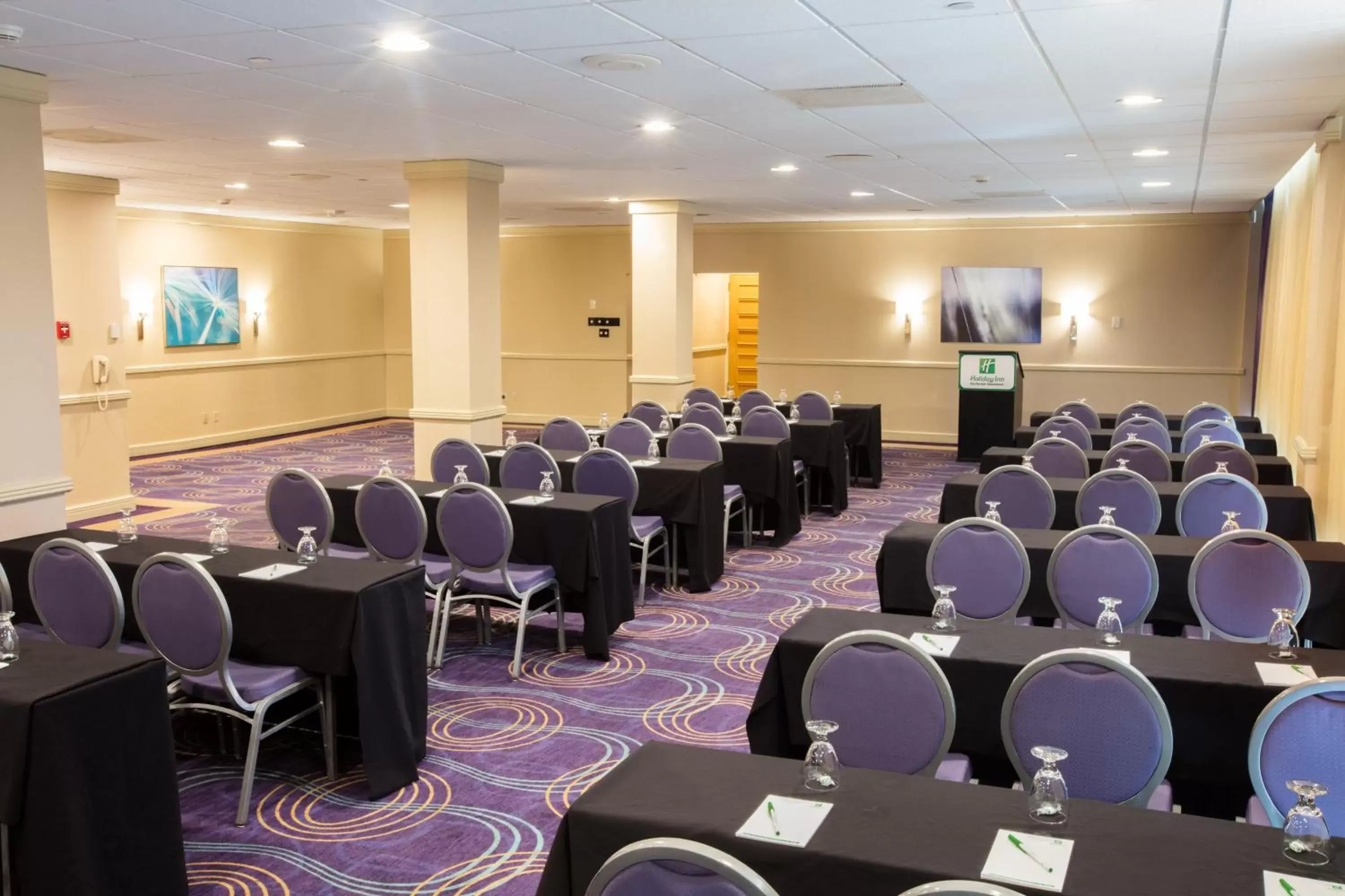 Meeting/conference room in Holiday Inn Rochester NY - Downtown, an IHG Hotel