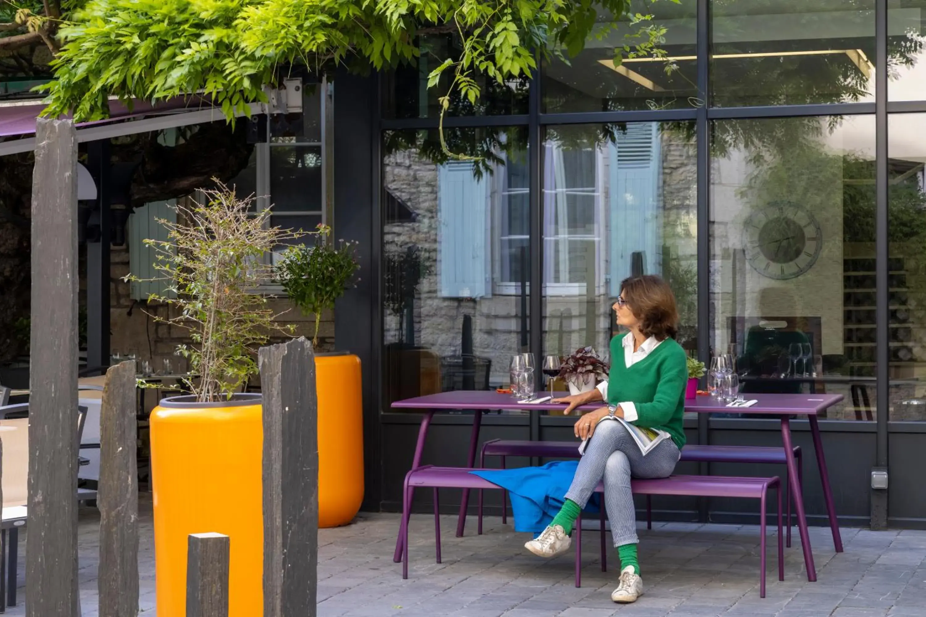 Patio, Children in Logis Le Fontarabie