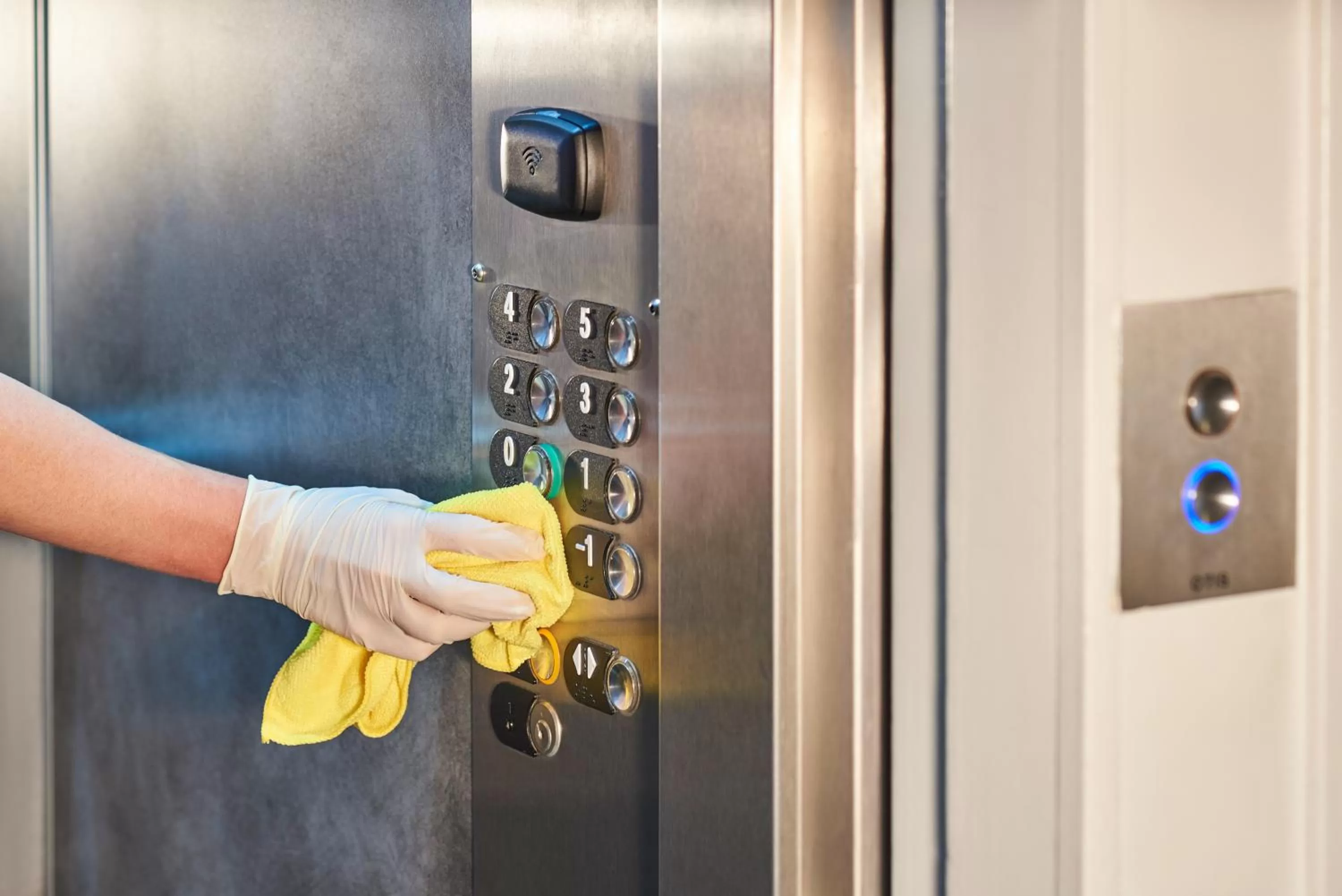 elevator in Novotel Chennai Chamiers Road