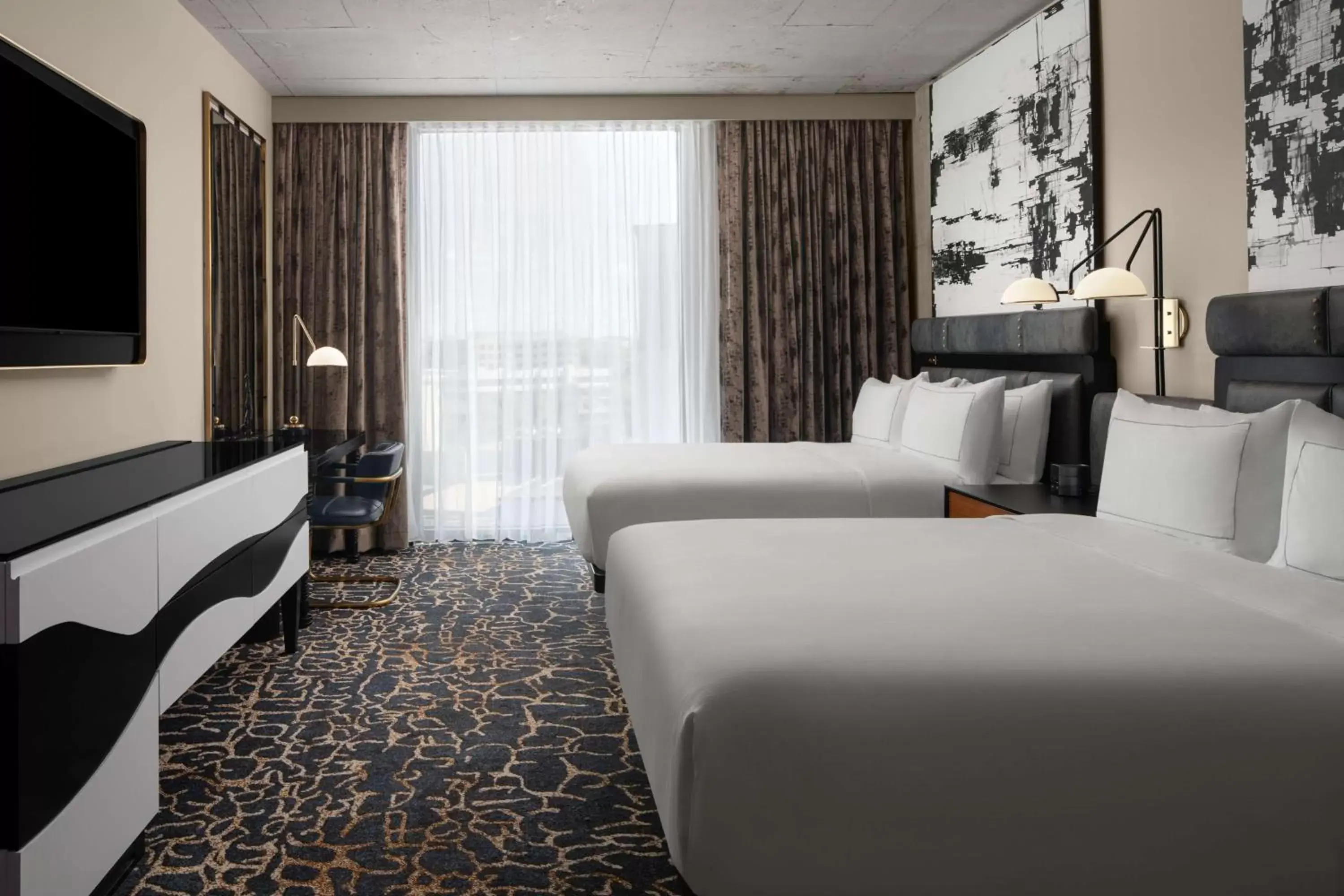 Bedroom, Bed in Hotel Fraye Nashville, Curio Collection By Hilton