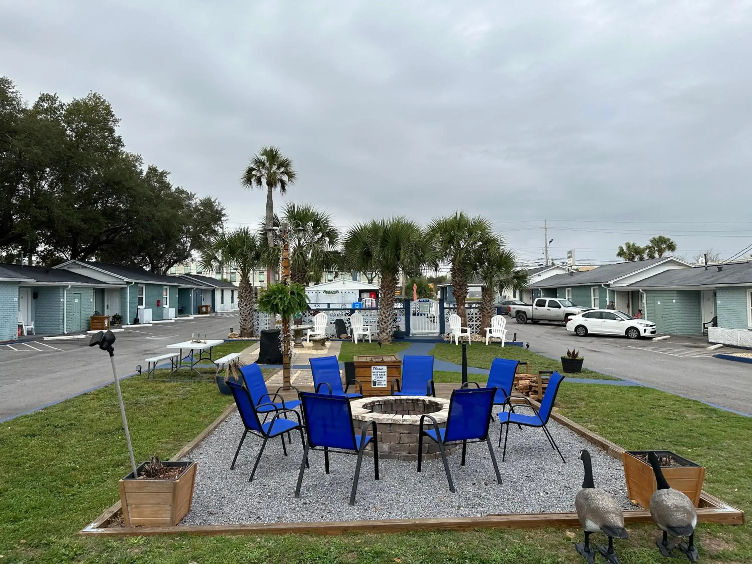 Property building in Gulf Coast Inn