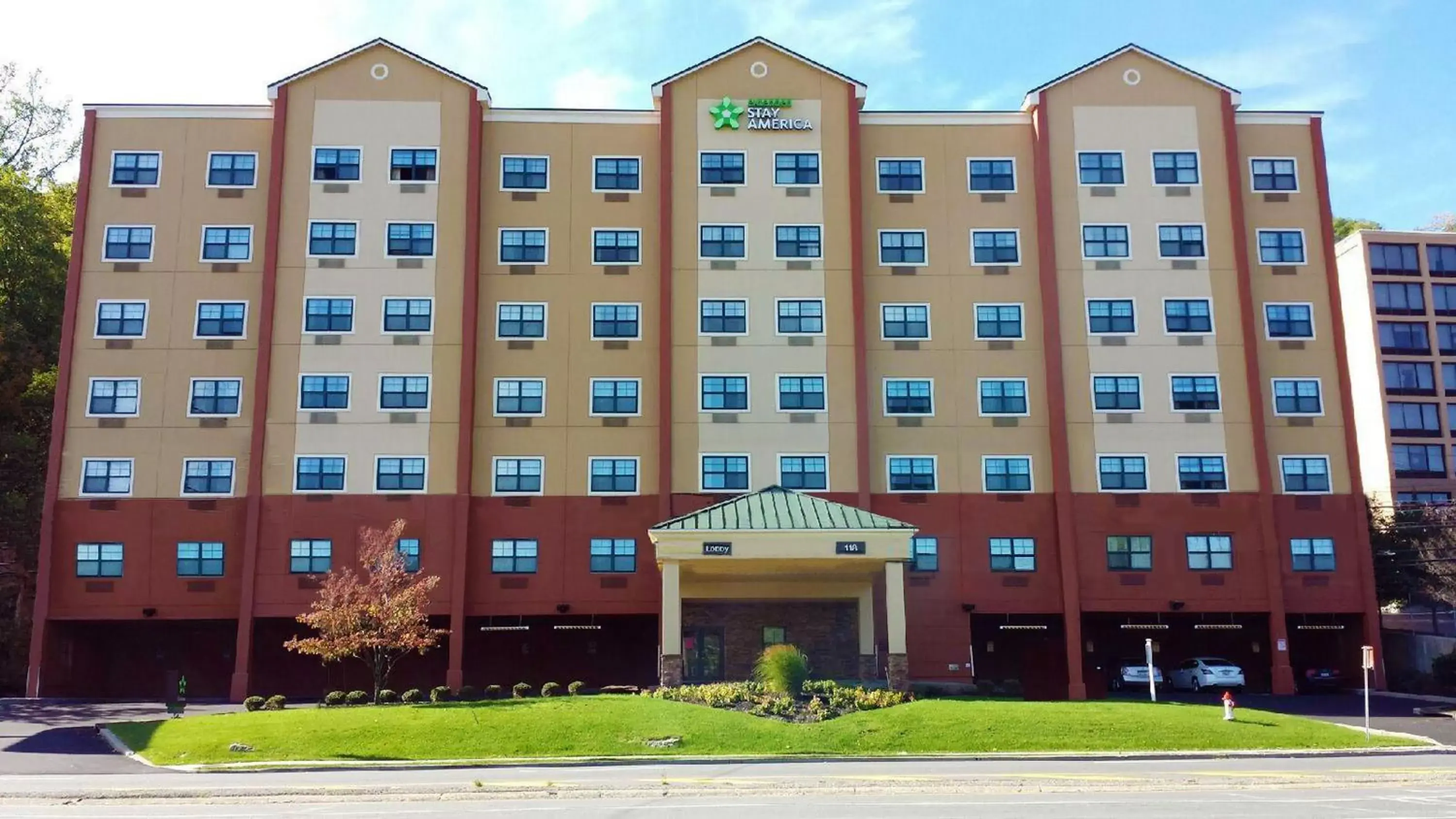 Property building in Extended Stay America Suites - White Plains - Elmsford