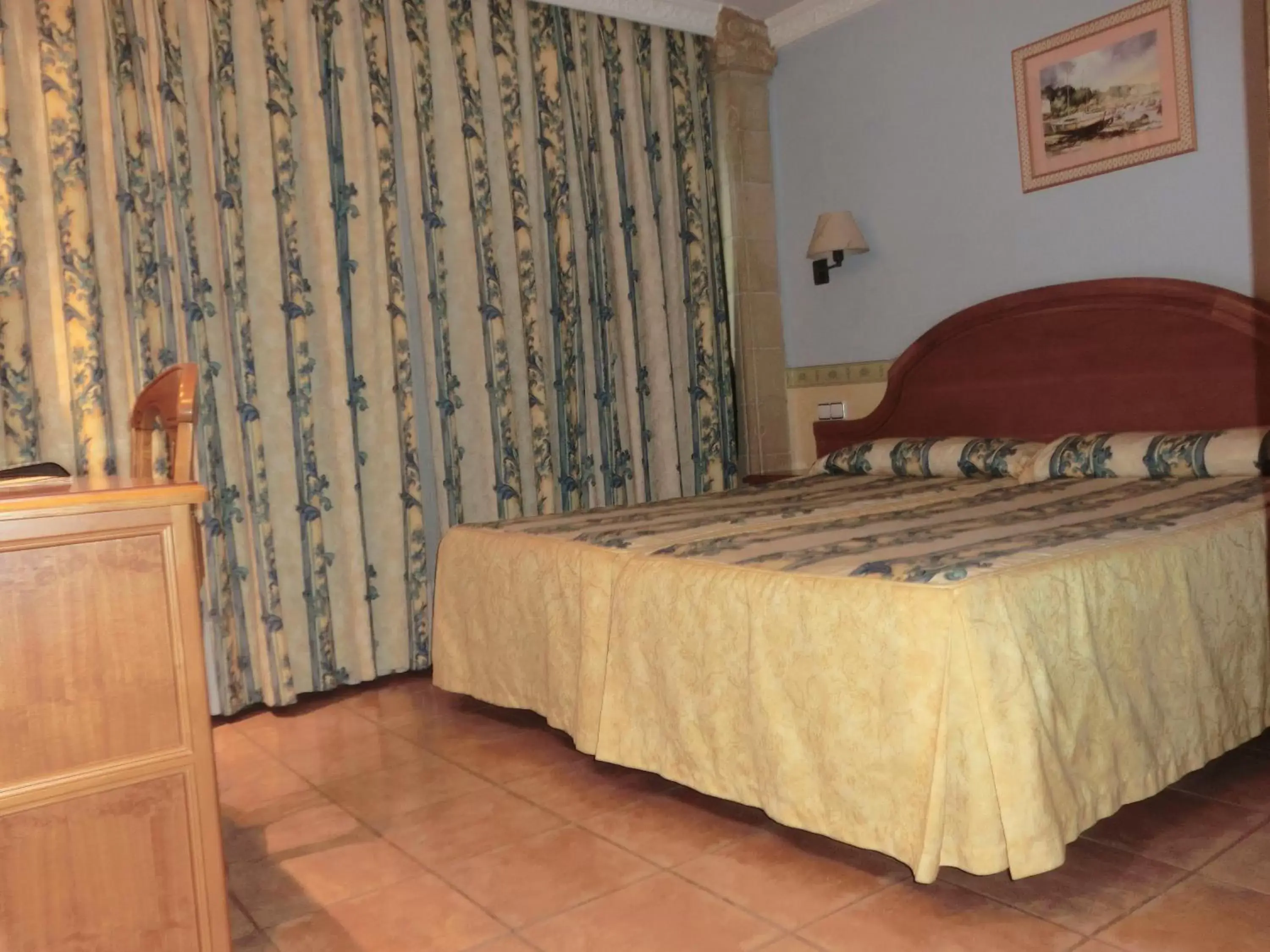 Bedroom, Bed in Hotel Las Ruedas