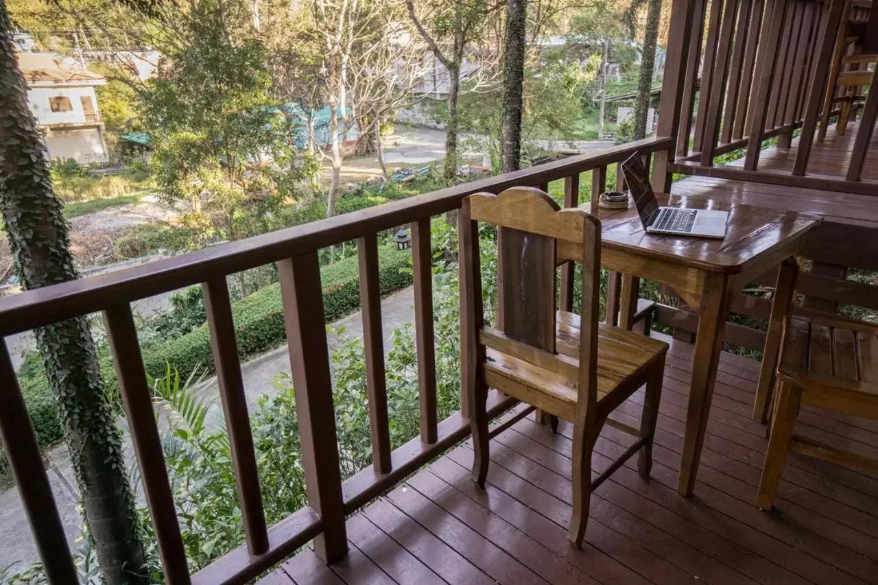 Balcony/Terrace in Chang Cliff Resort