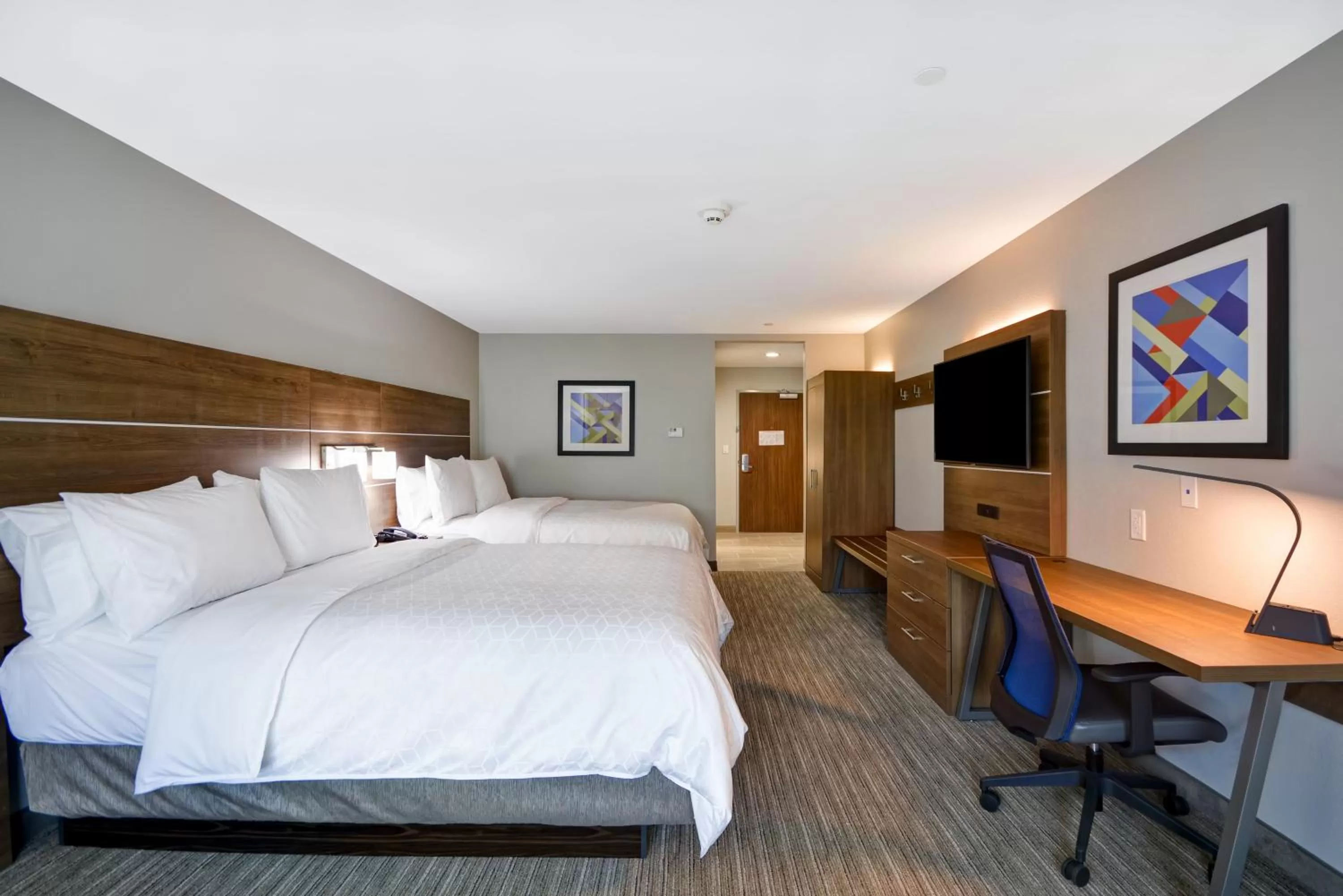 Photo of the whole room, Bed in Holiday Inn Express & Suites - Houston NASA - Boardwalk Area by IHG