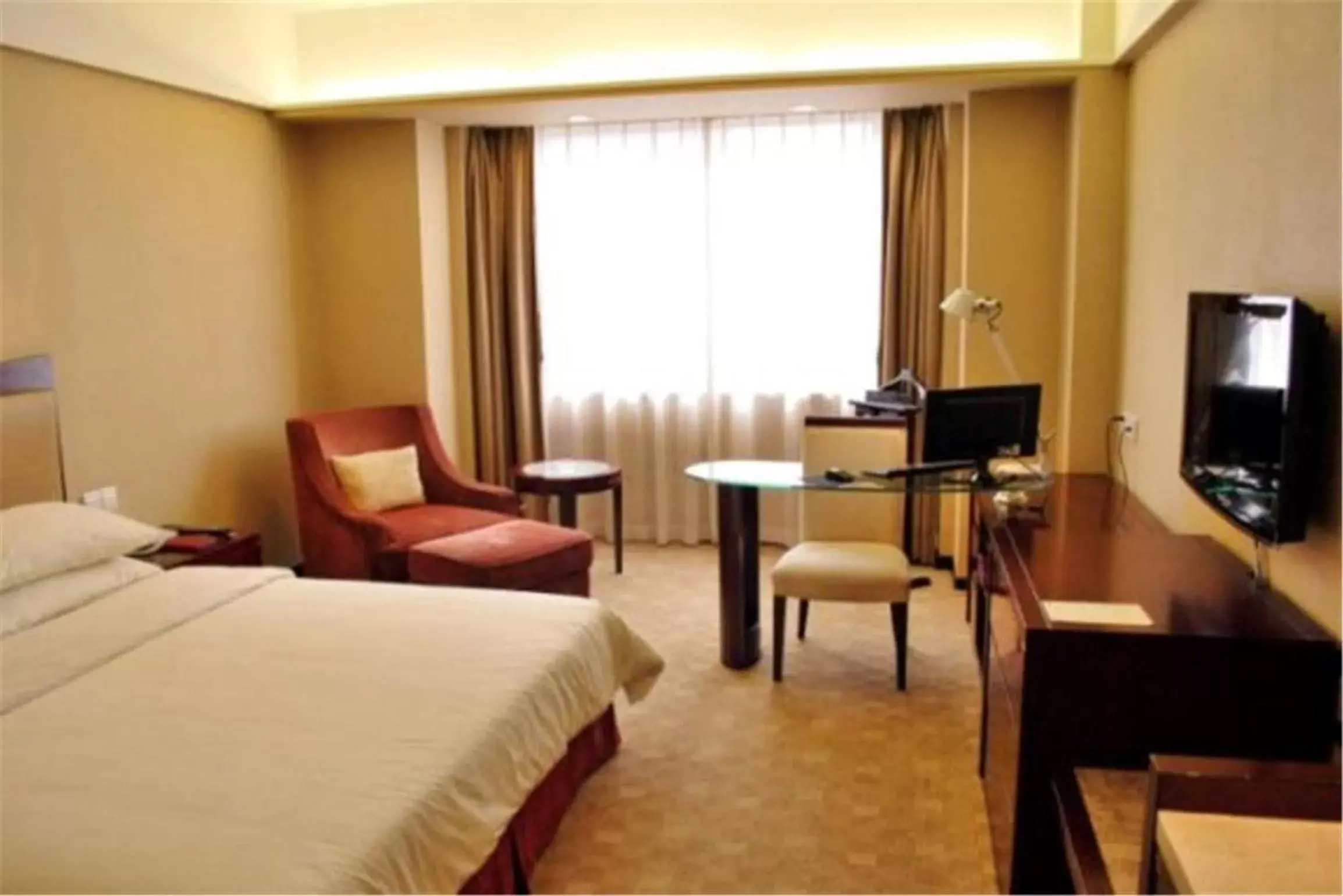 Bedroom, Room Photo in Zhongshan International Hotel