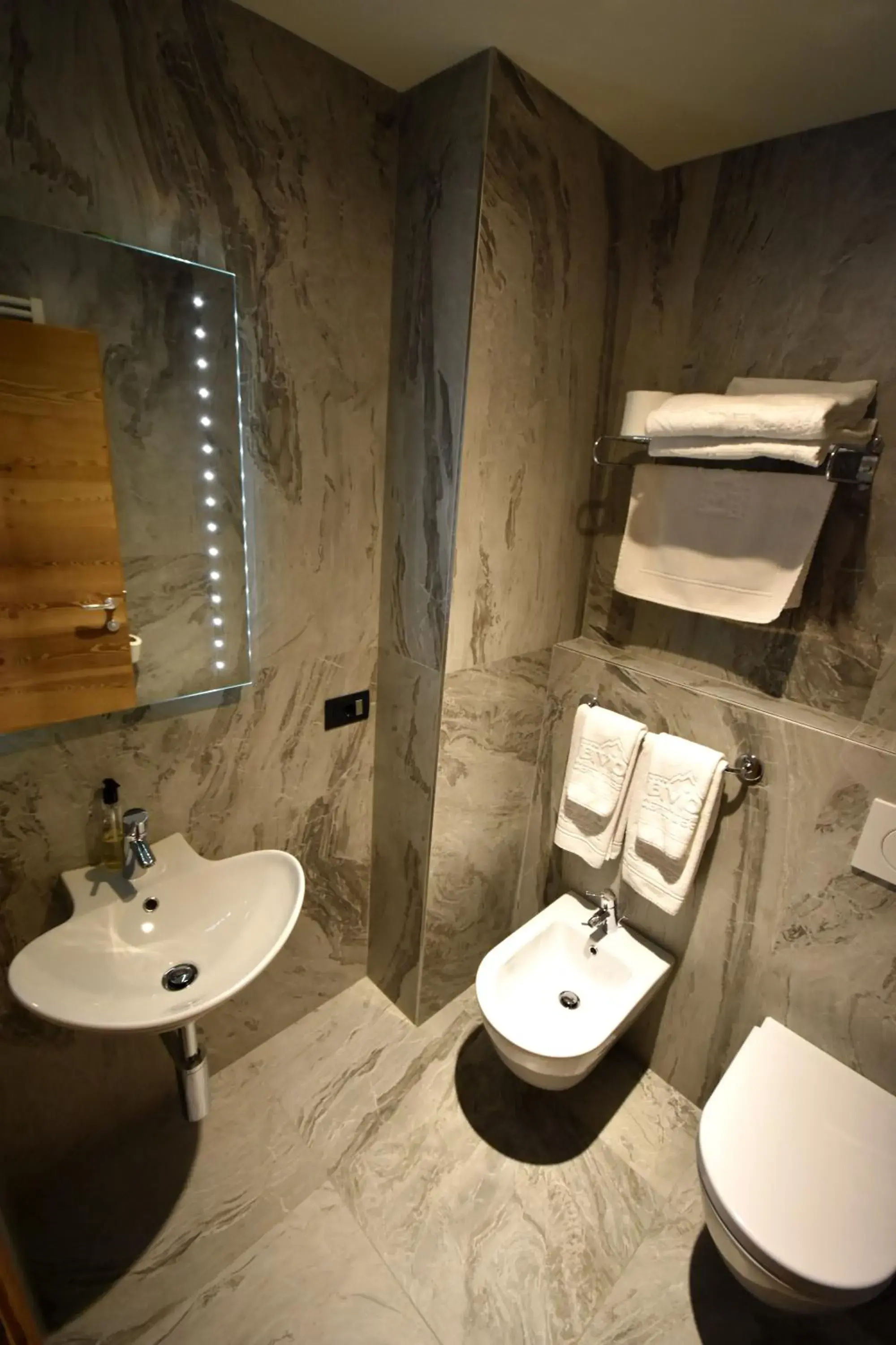 Bedroom, Bathroom in Hotel Bivio