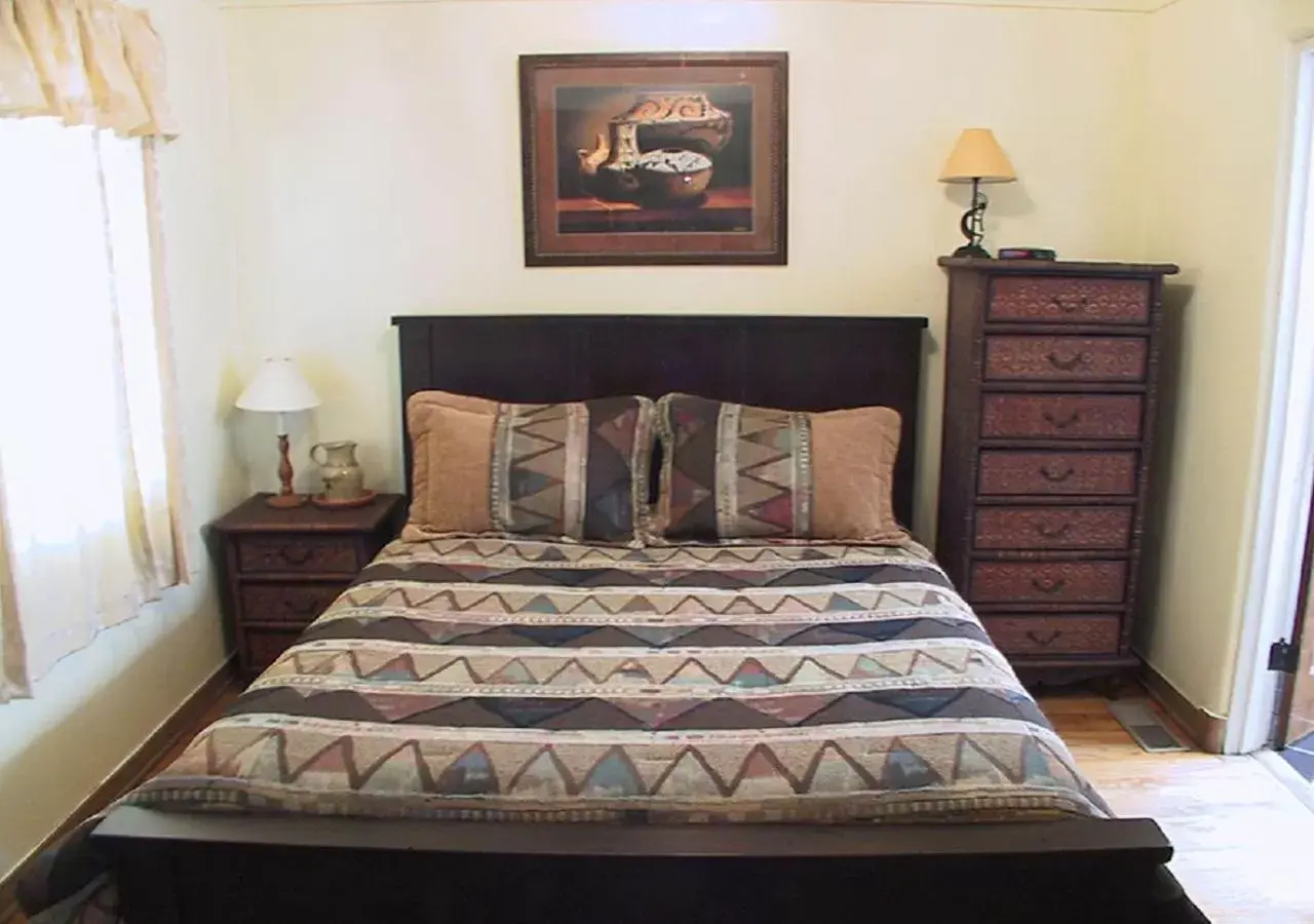 Bedroom, Bed in Casas de Suenos Old Town Historic Inn, Ascend Hotel Collection