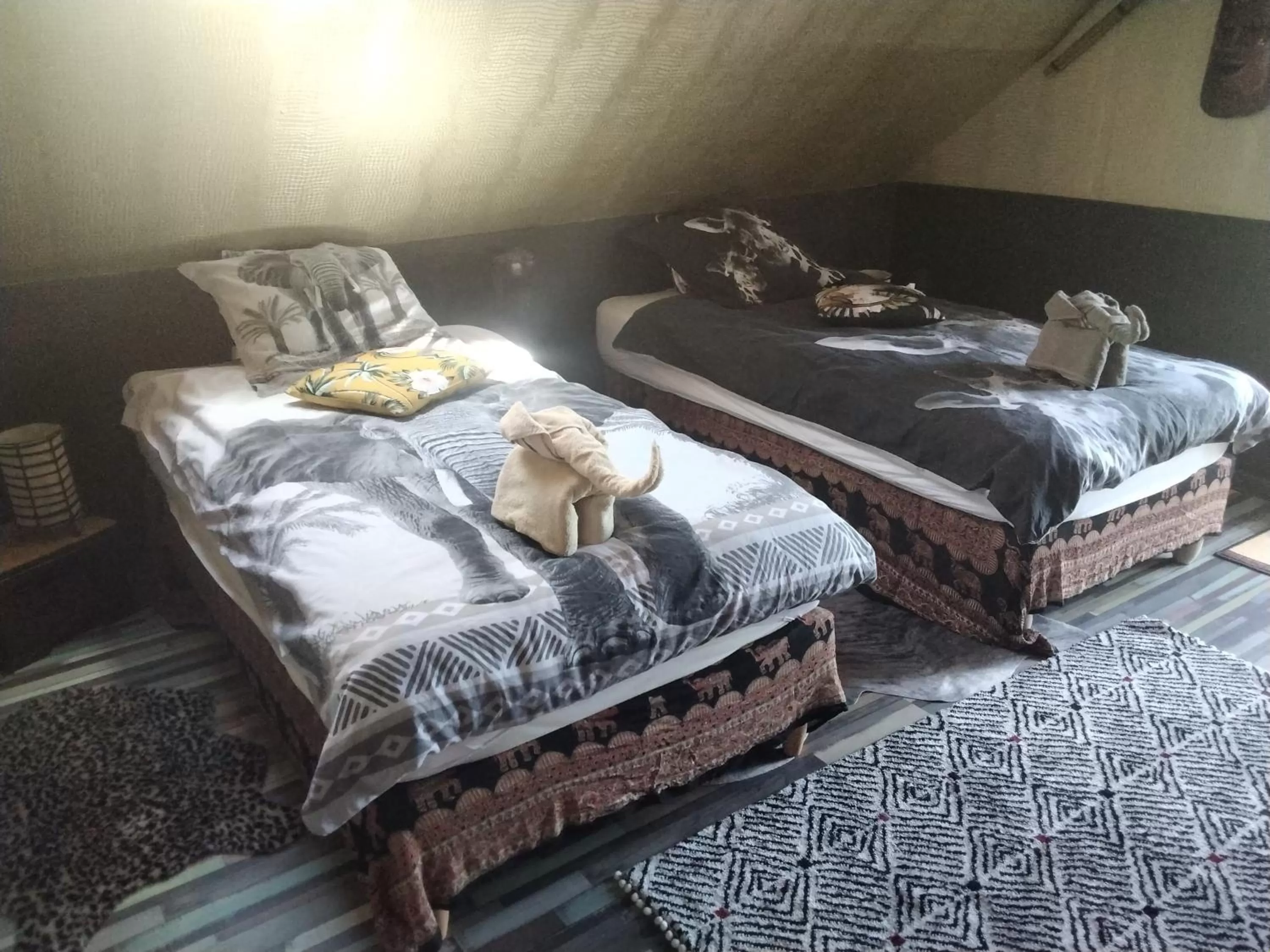 Bed in O tour du monde