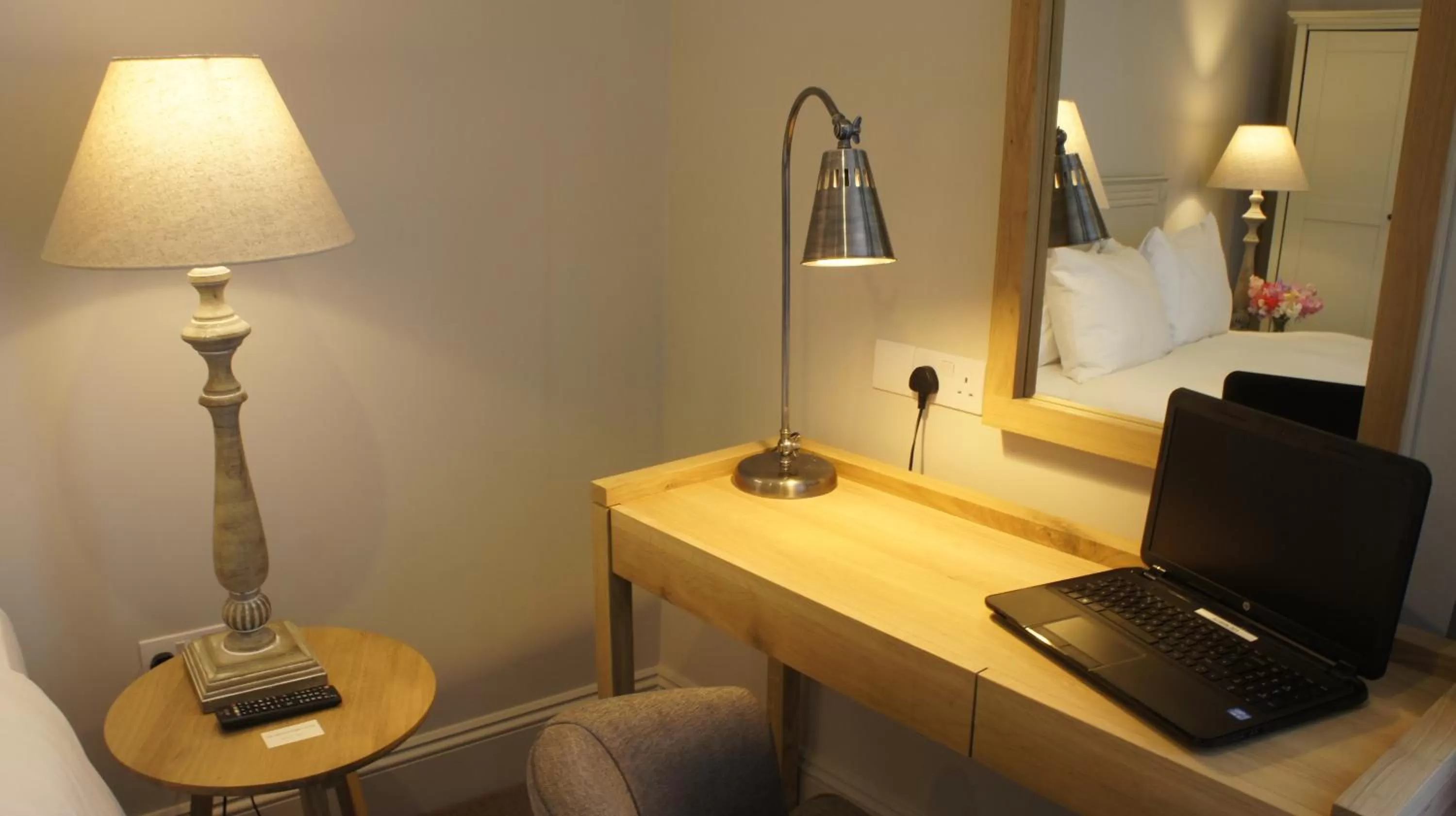 Bedroom in Abergavenny Hotel