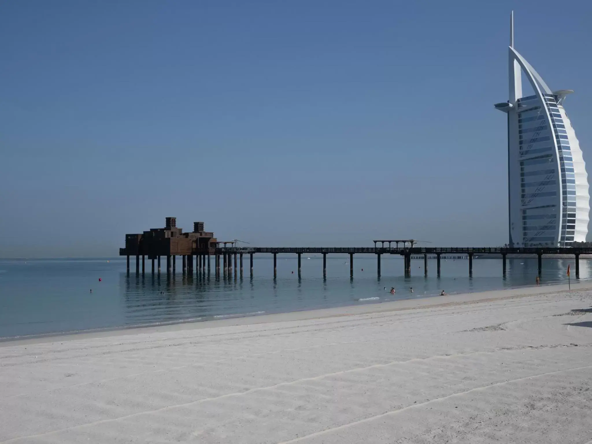 Nearby landmark, Beach in Jumeirah Al Qasr