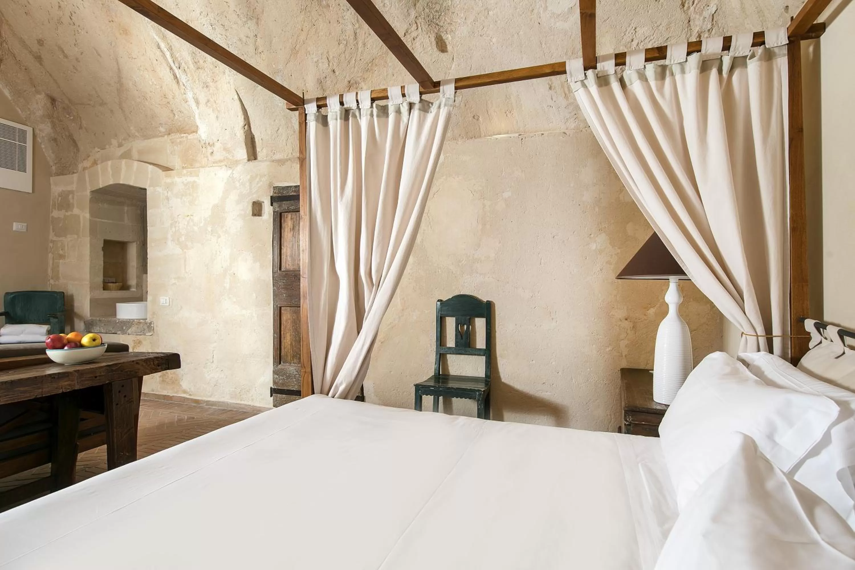 Bed in Locanda Di San Martino Hotel & Thermae Romanae