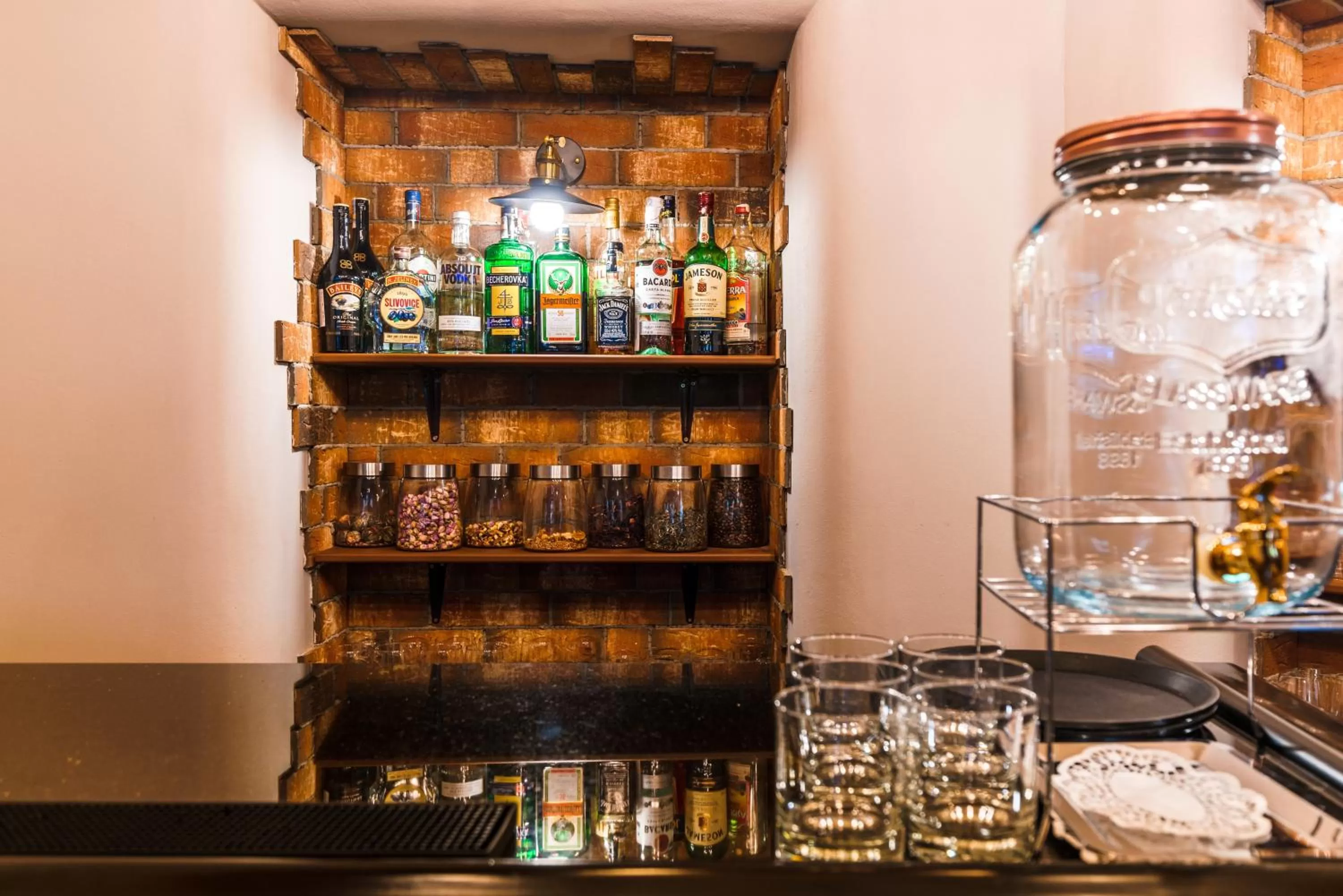 Food and drinks in Hotel Ambiente Wellness & Spa