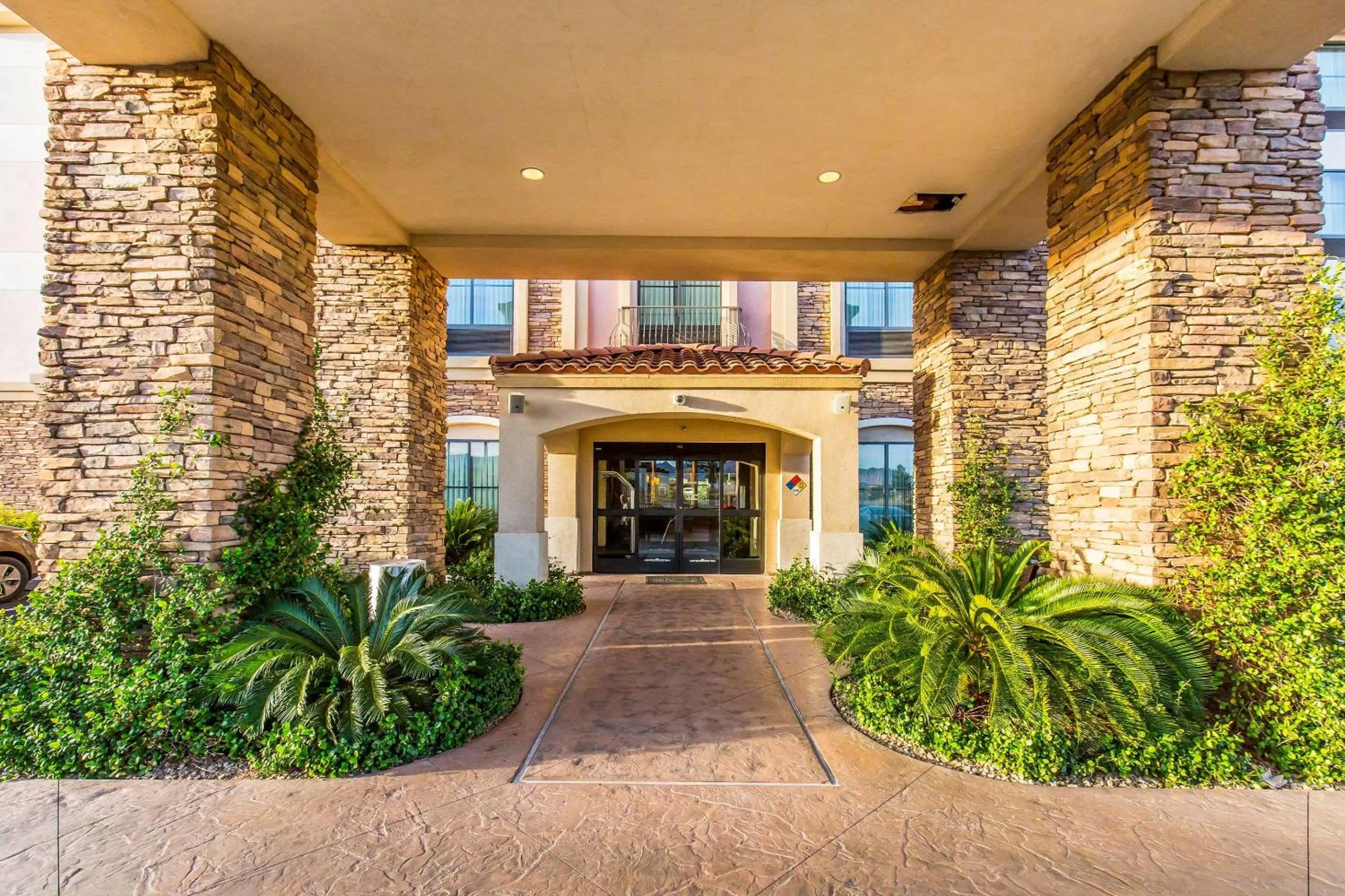 Property building in Comfort Inn & Suites Henderson - Las Vegas