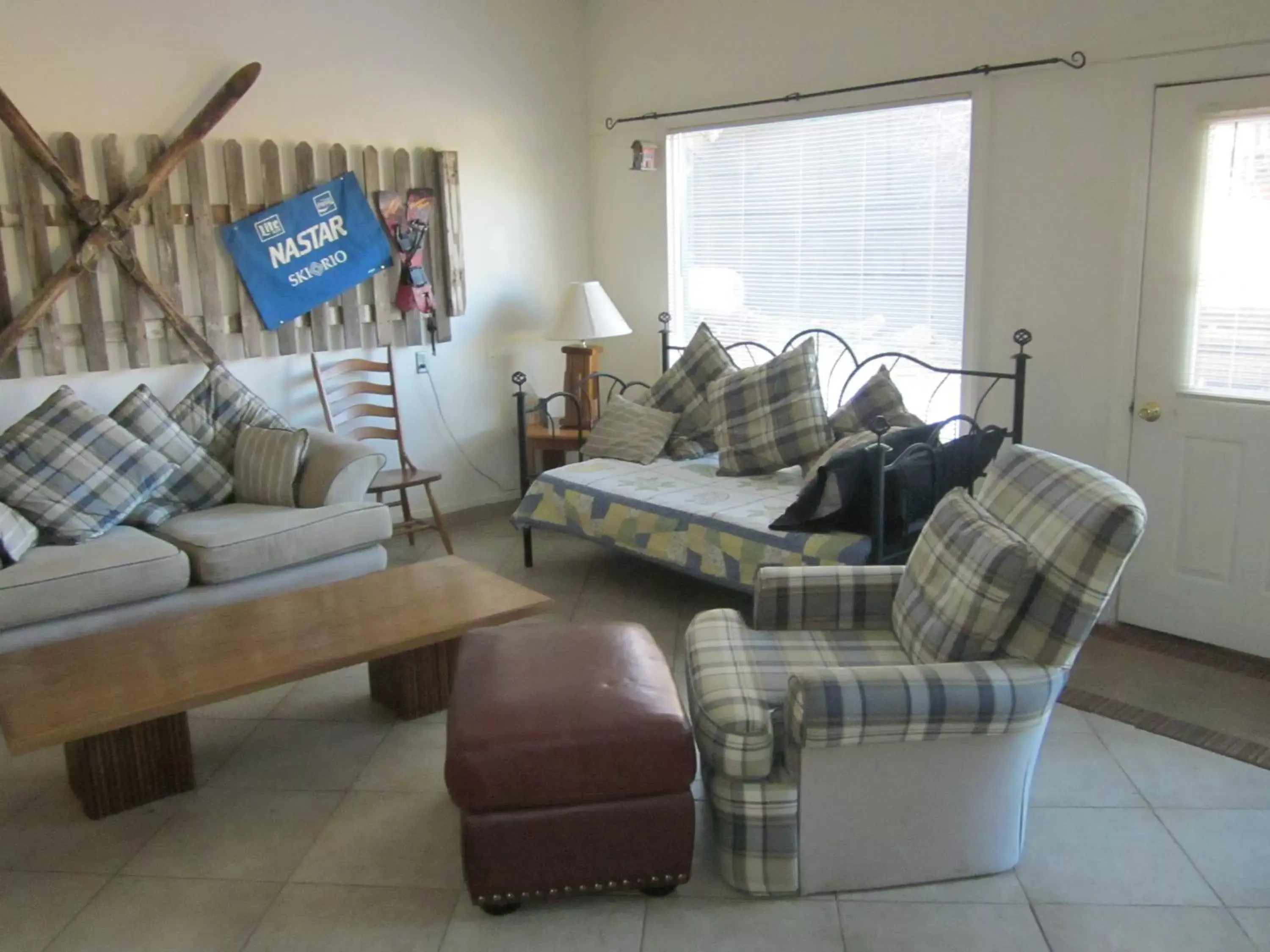 Seating Area in Dodgeton Creek Inn