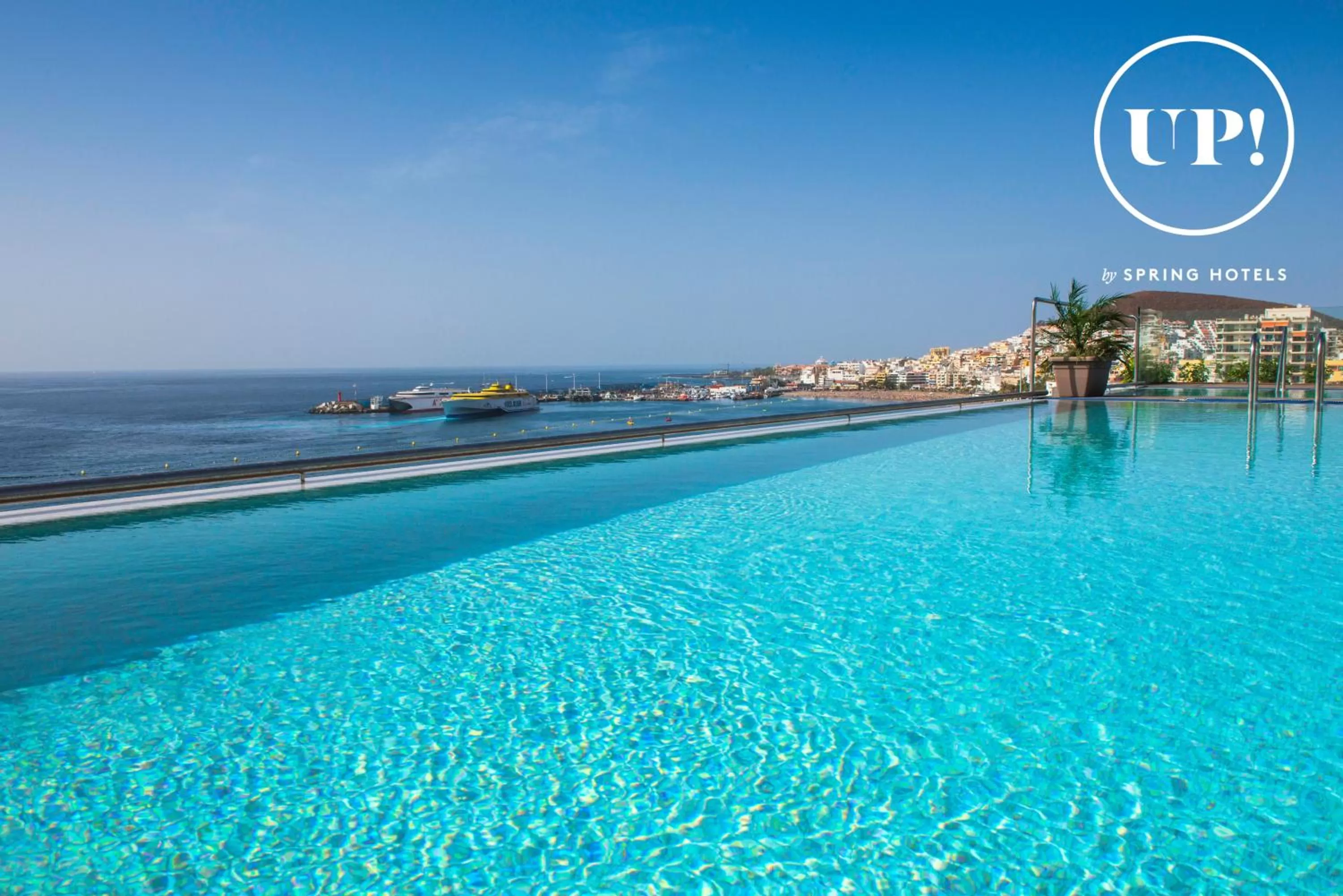 Swimming pool in Spring Arona Gran Hotel - Adults Only