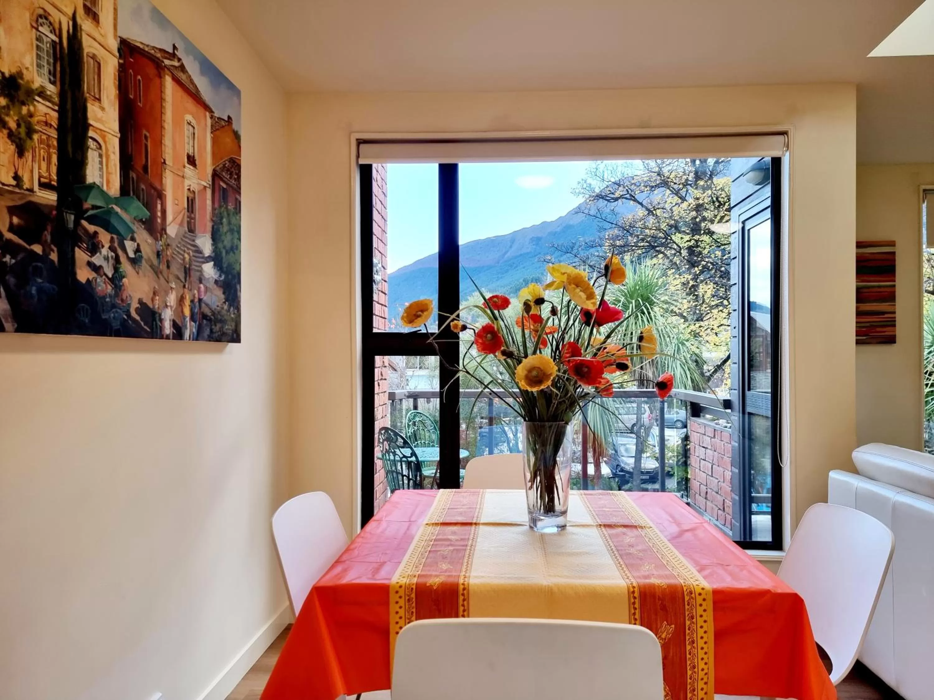 Dining area in St James Apartments